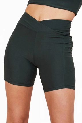Active Midi Bike Short In Thyme Tapered leg Mood Casual