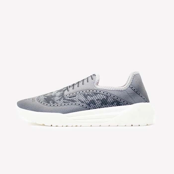 Mens Psudo Wing Tip in Grey Scratch   Resistant