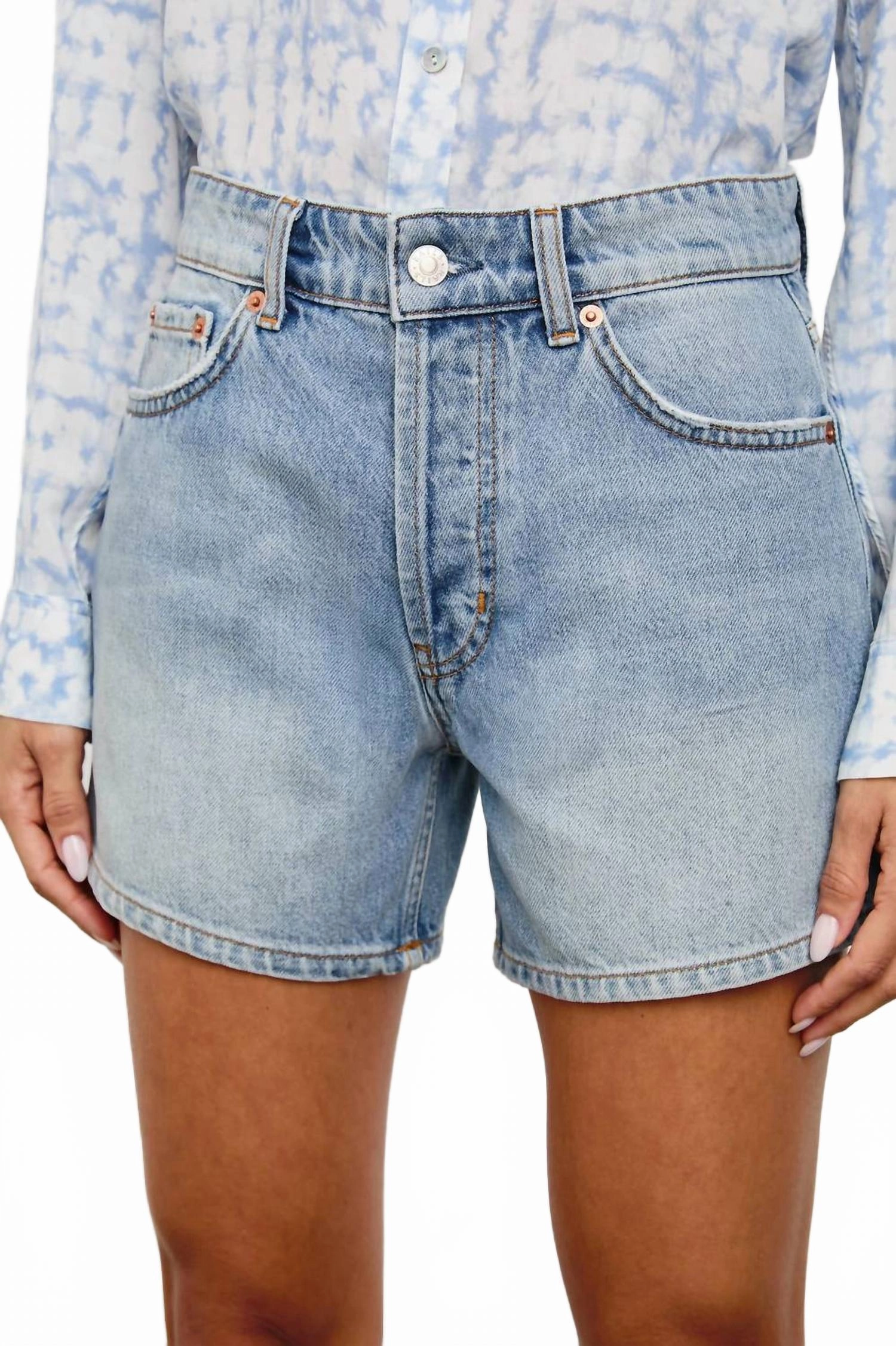 Mesa Shorts In Lakeside outdoor concert style WaterResistantFinish