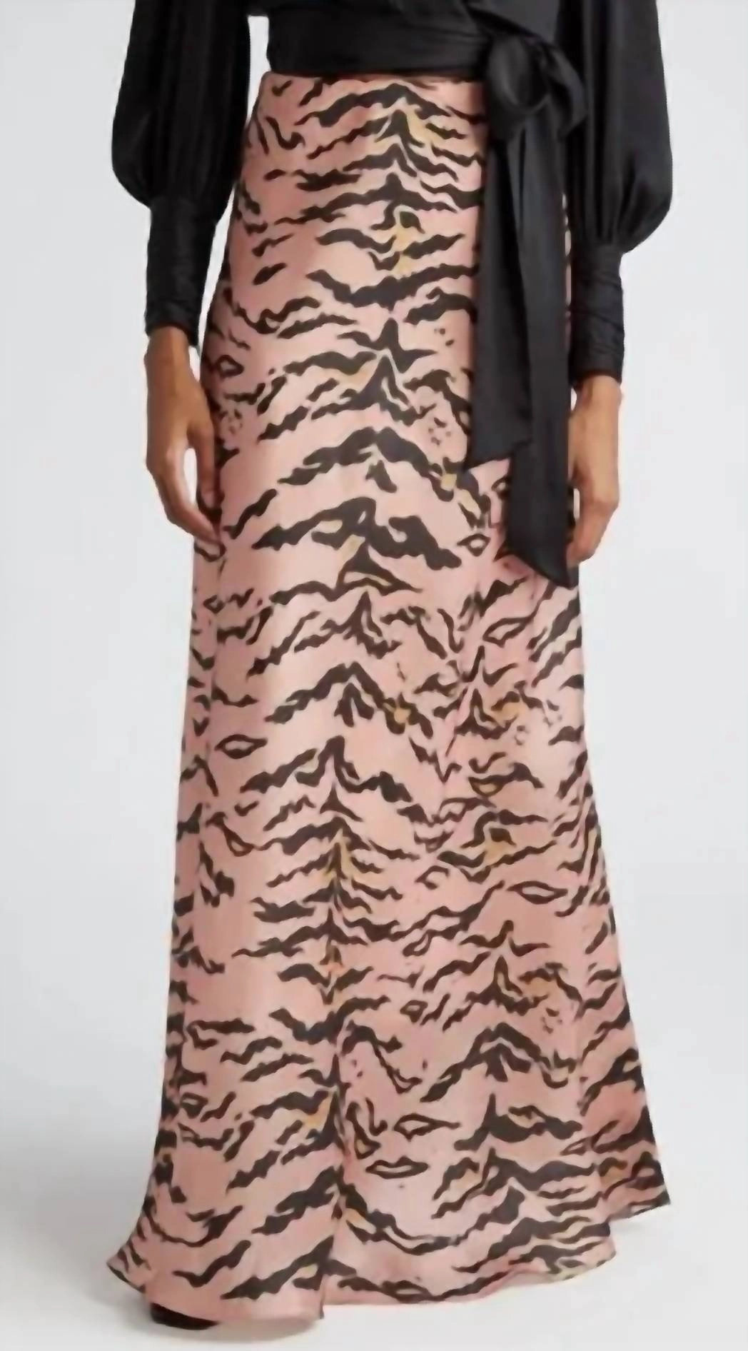 Tonal Look Mm Bias Flare Skirt In Tiger