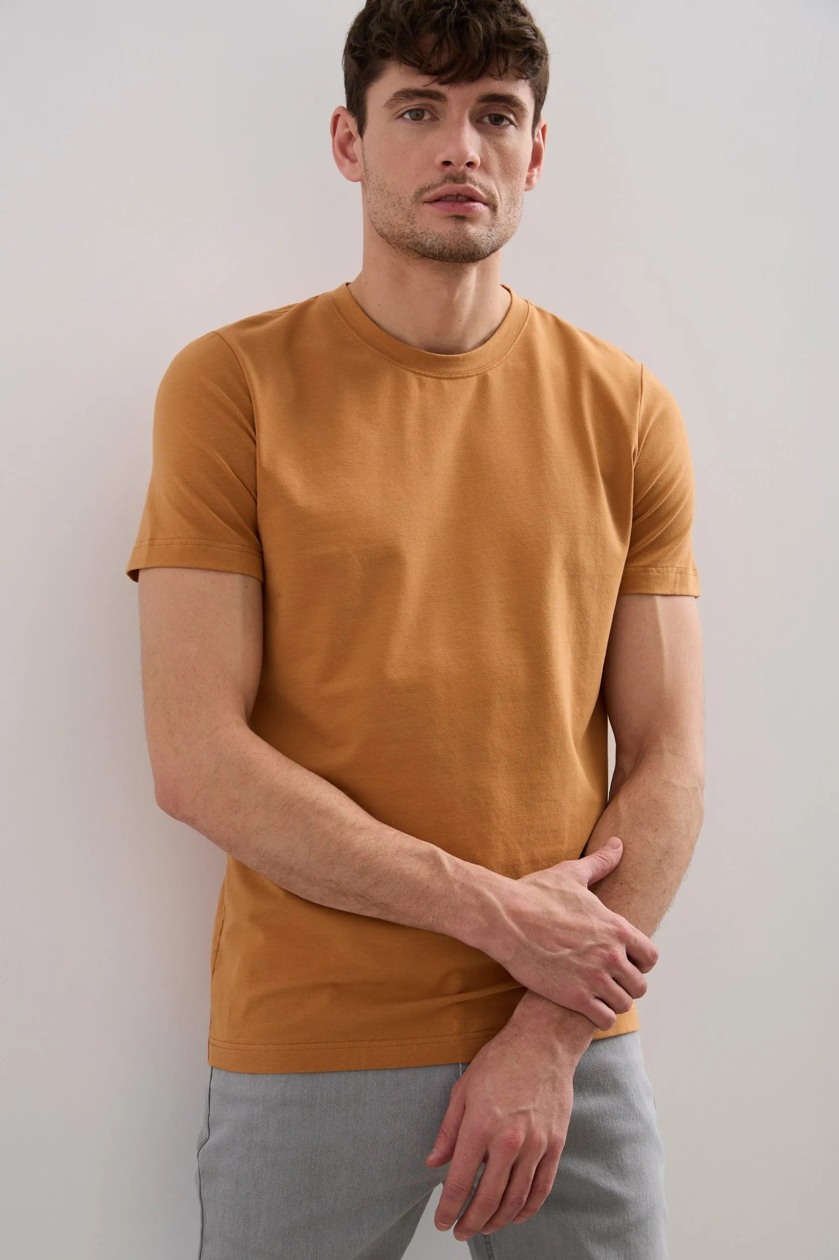 Timeless Layer Basic Crew Neck T-Shirt