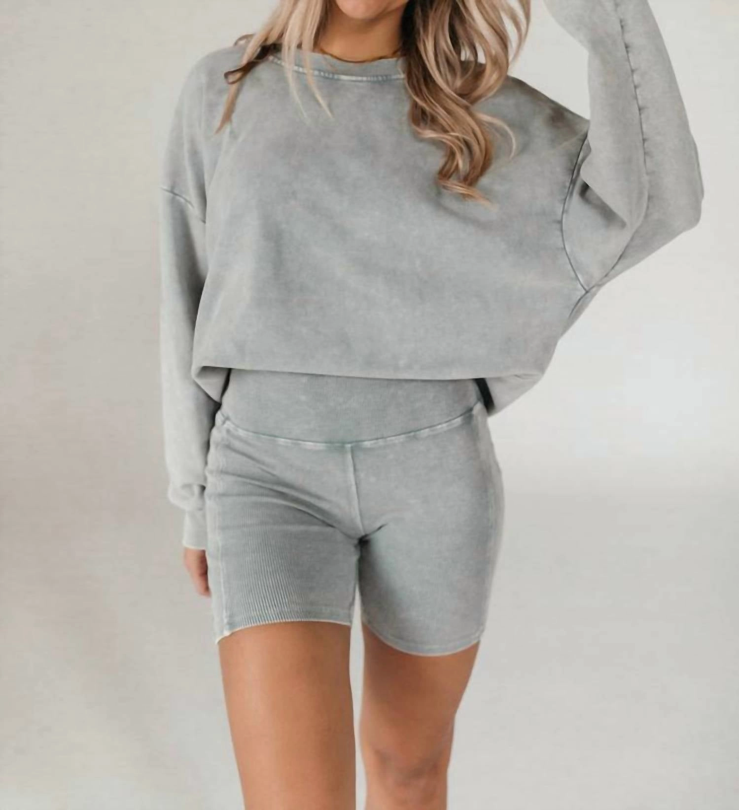 Contemporary Design Weekend Outing Sea Spray Biker Shorts In Sage