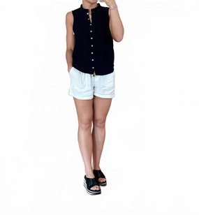 Audra Elastic Waist Shorts In White Poolside Wear Chill Comfort