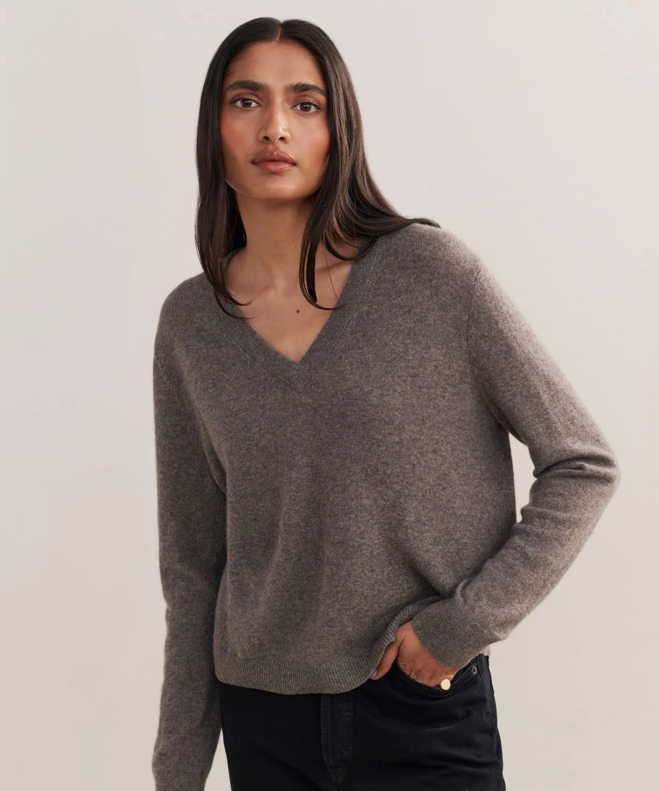 Flynn Cashmere Sweater OekoTex Certified Go-To Look