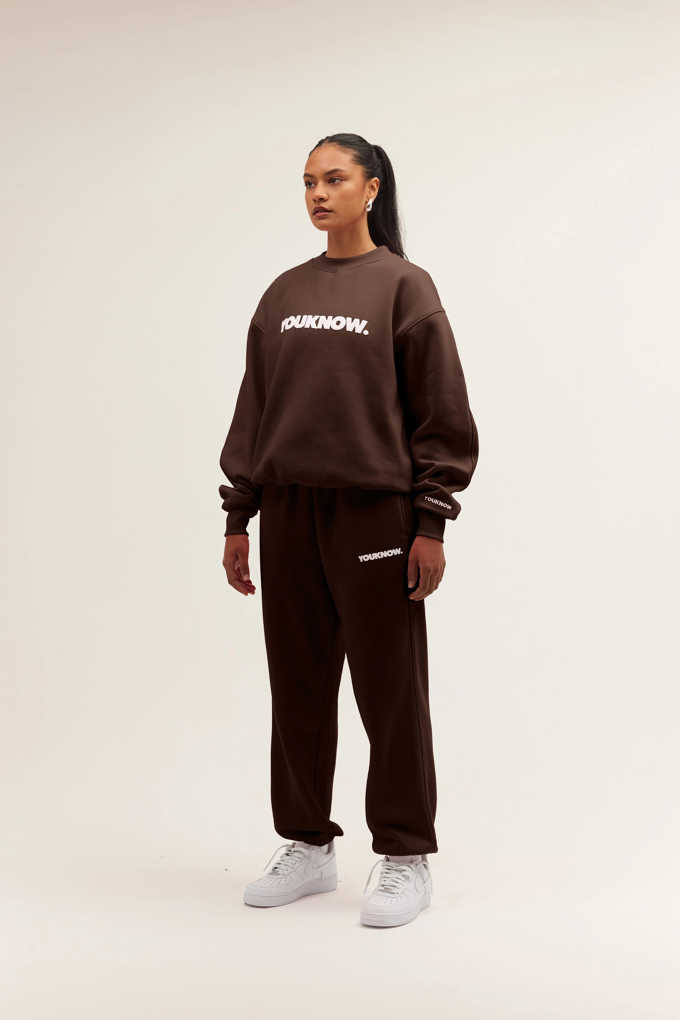 BLOCK CUFFED SWEATPANTS | Brown Casual Layer Fit Seamless Design