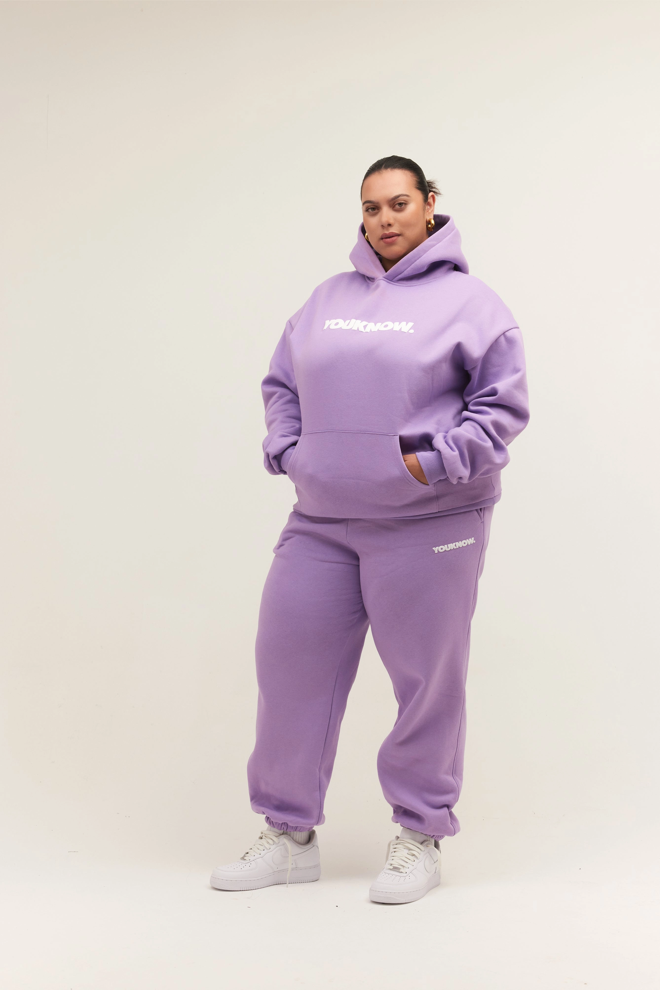 BLOCK CUFFED SWEATPANTS | Lilac Modern Edge