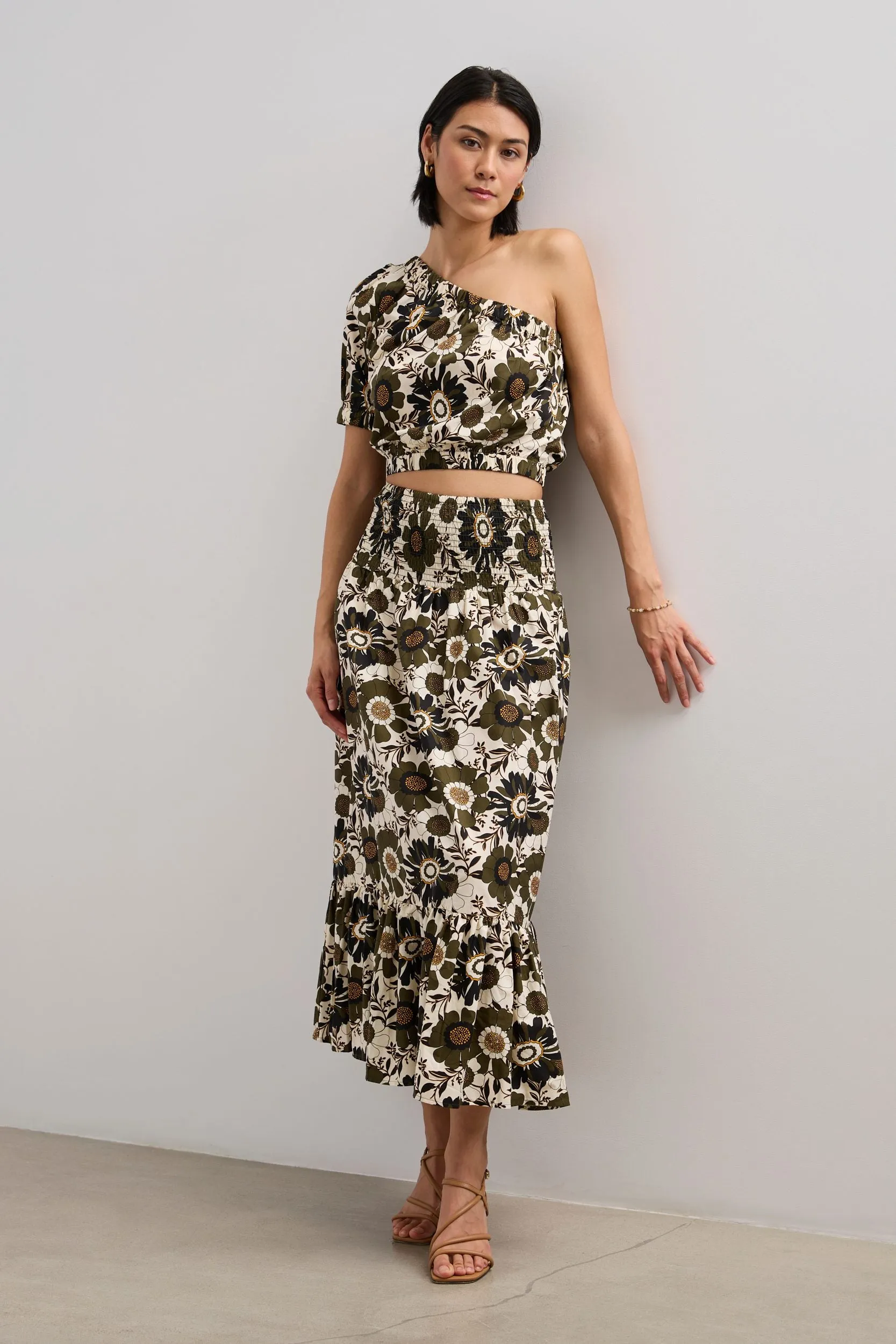 Functional Fashion Bohemian printed skirt
