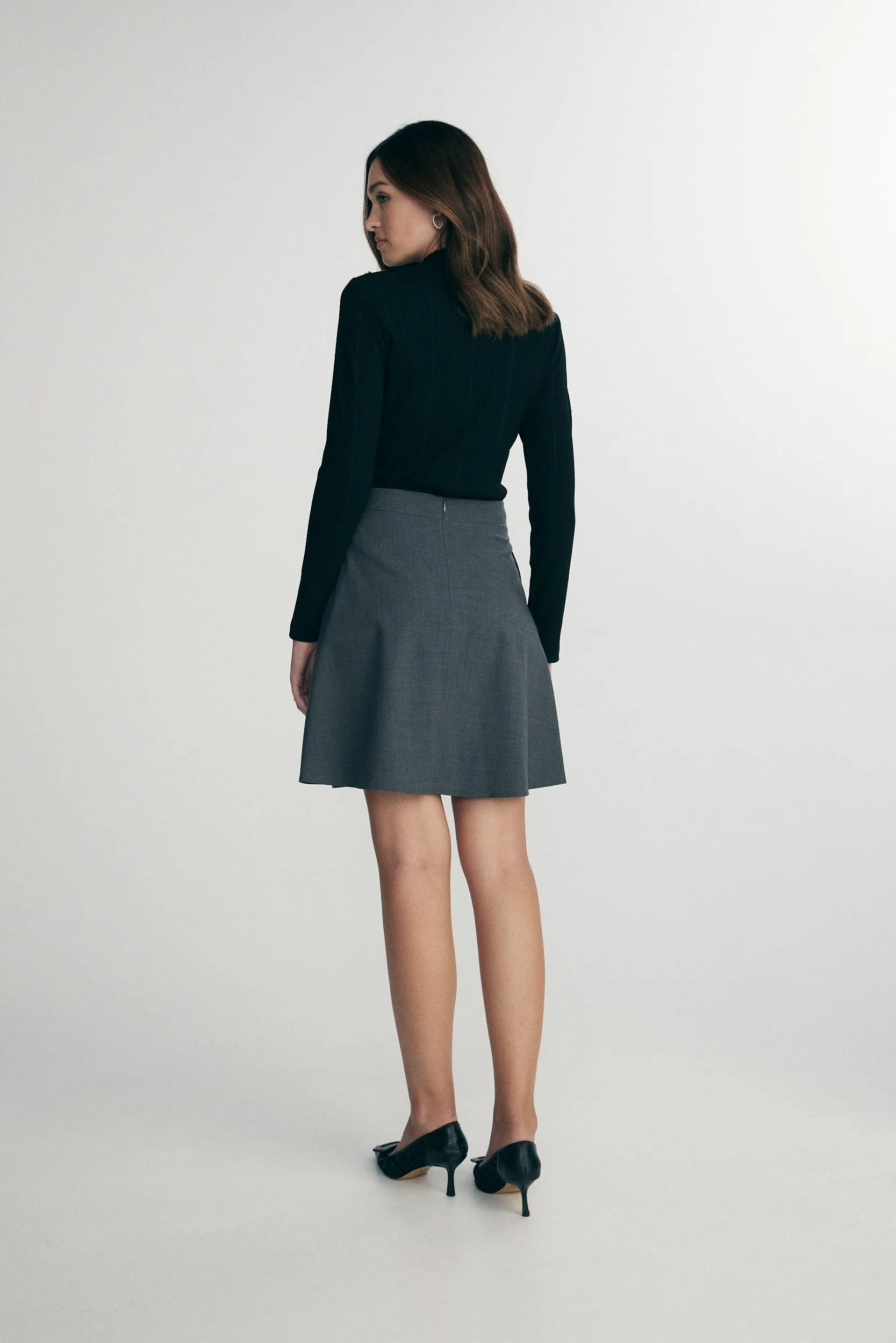 Flowy flared skirt with metal detail Easy Combo Soft Motion