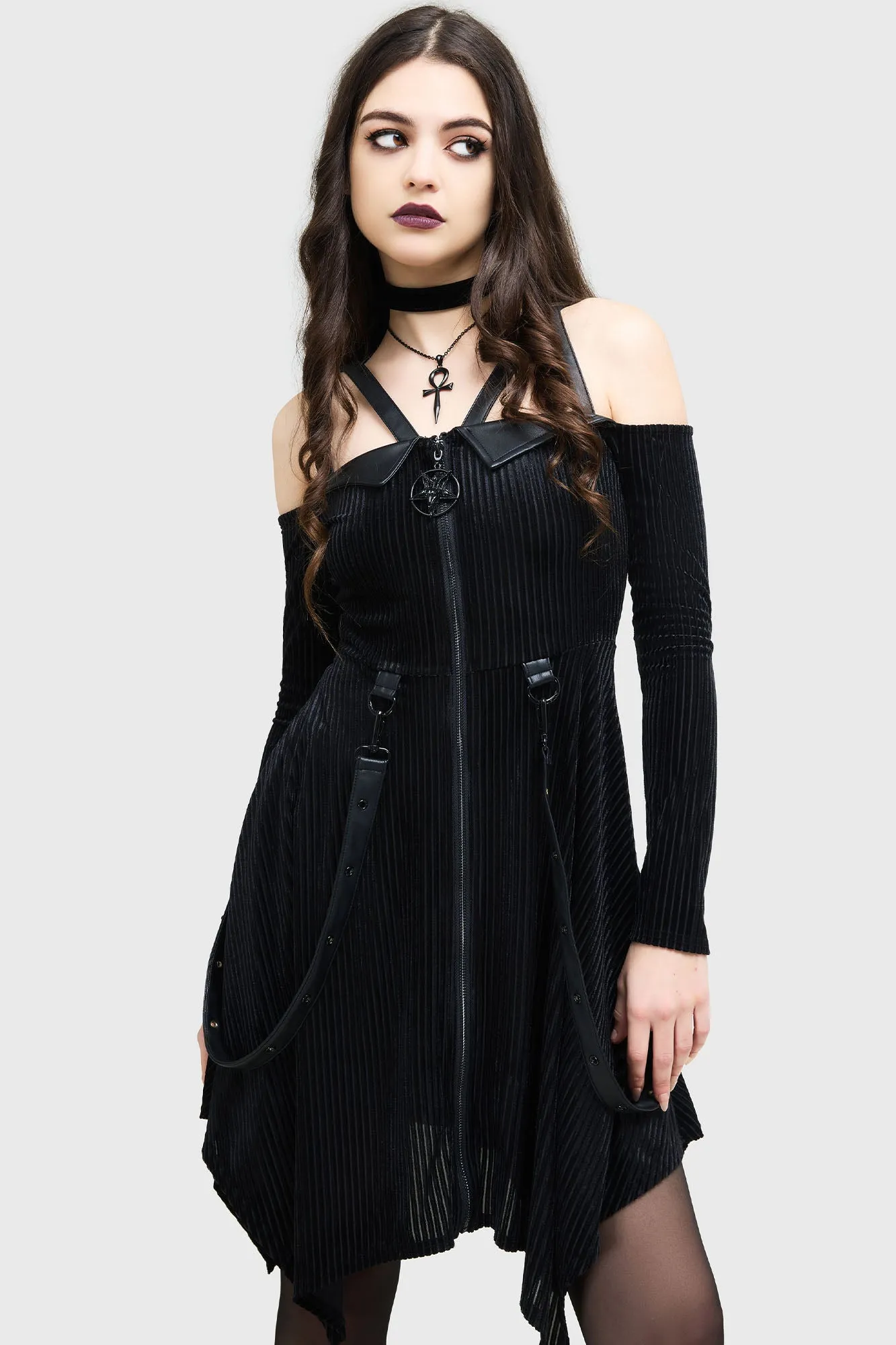 Zelphoria Dress Everyday Outfit Raw-Hem