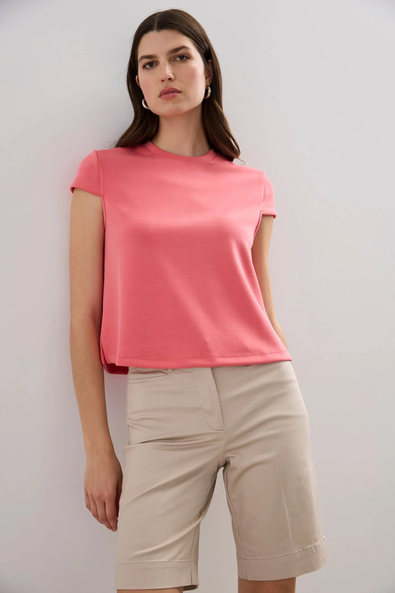 Layered Comfort Boxy t-shirt with cap sleeves