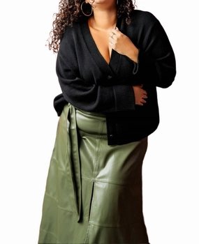 Boxy Wool Cashmere Cardigan - Plus Size In Black Chilly Day Outfit