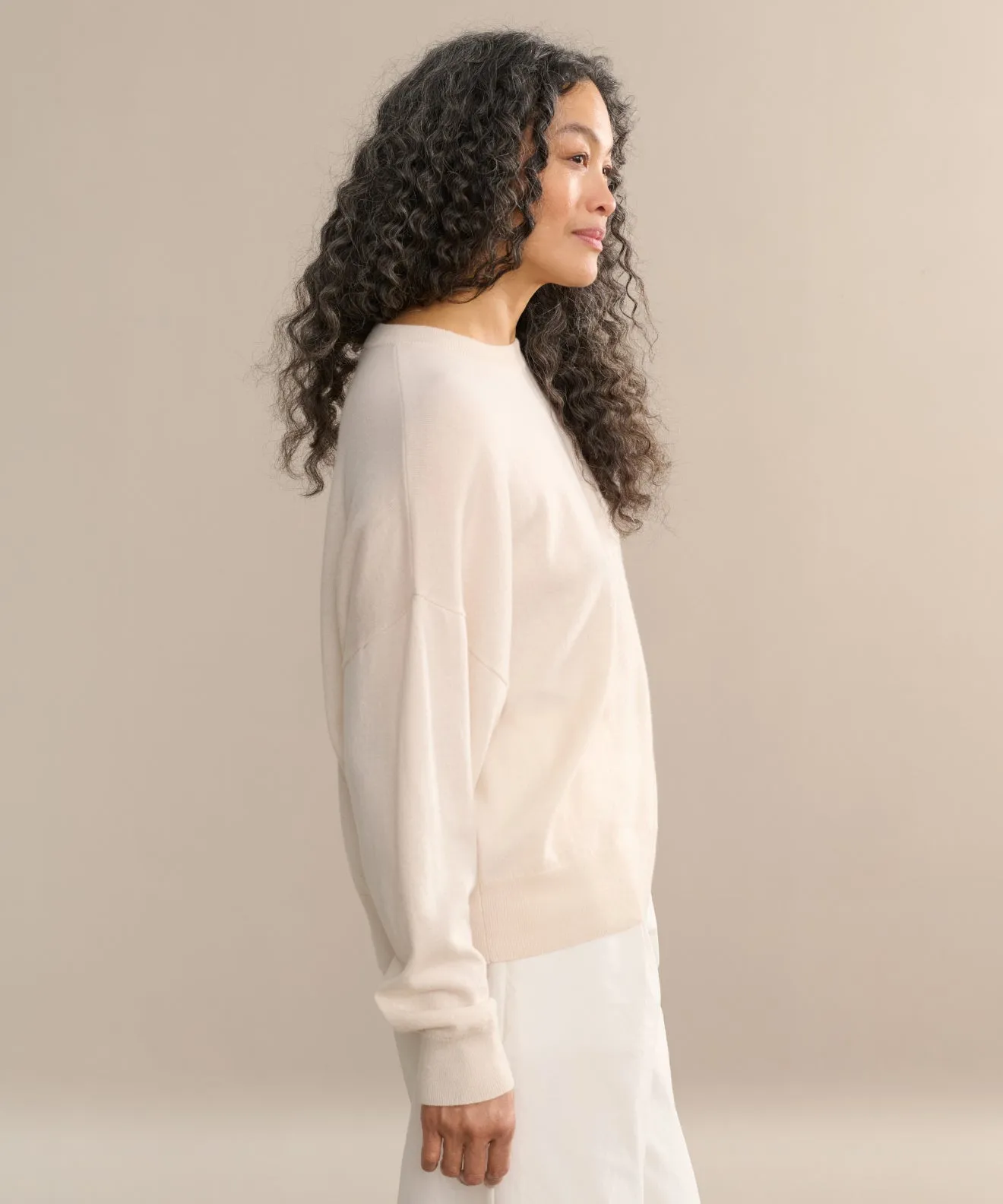 Cashmere Marina Crewneck Lightweight Design FadeResistant Color