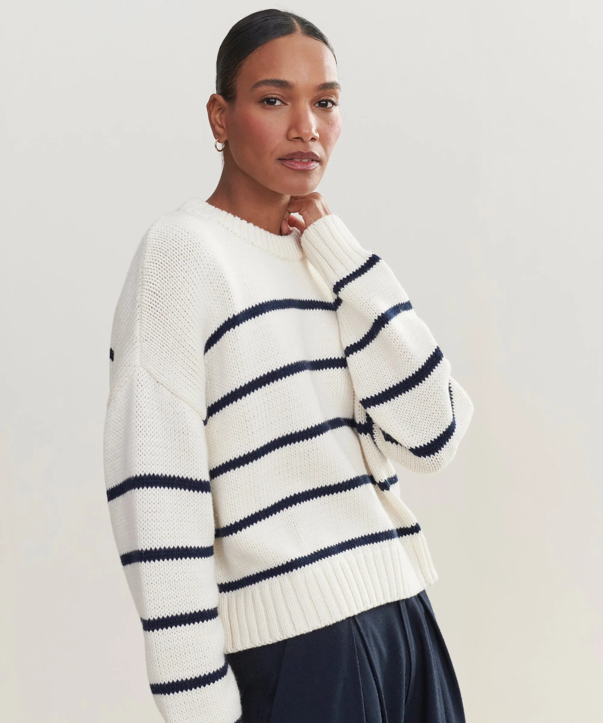 Chloe Crewneck City Style