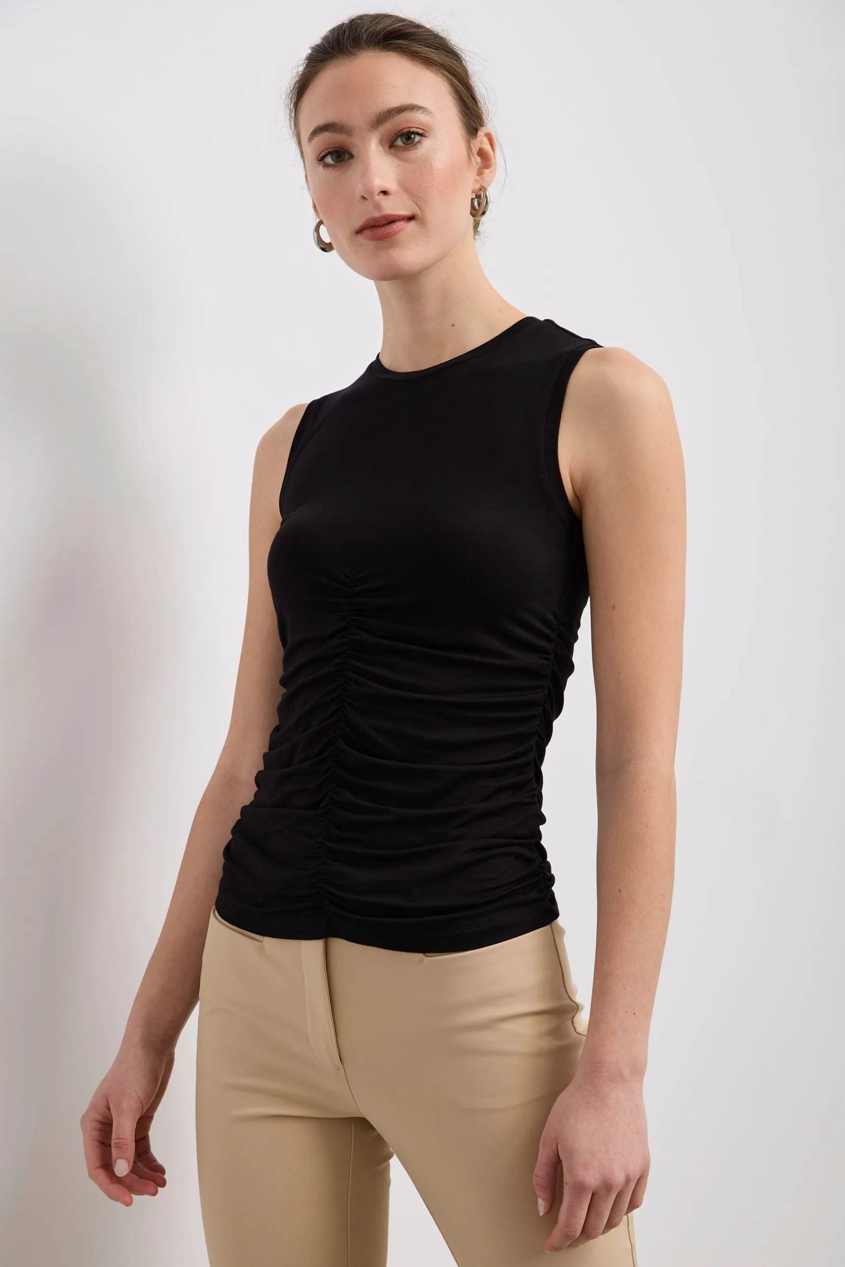 Ruched sleeveless top Relaxing Day