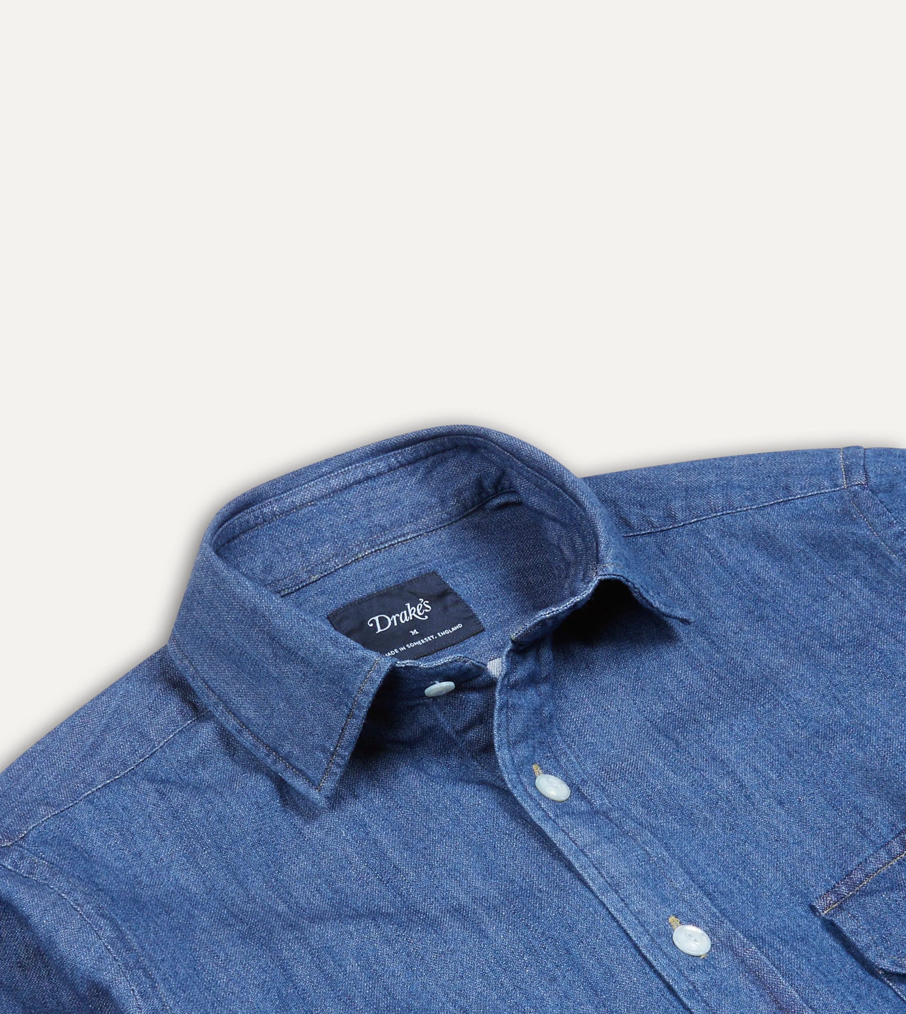 Mid-Blue Washed Denim Cotton Two-Pocket Work Shirt Neutral Toned Stitching Versatile Piece