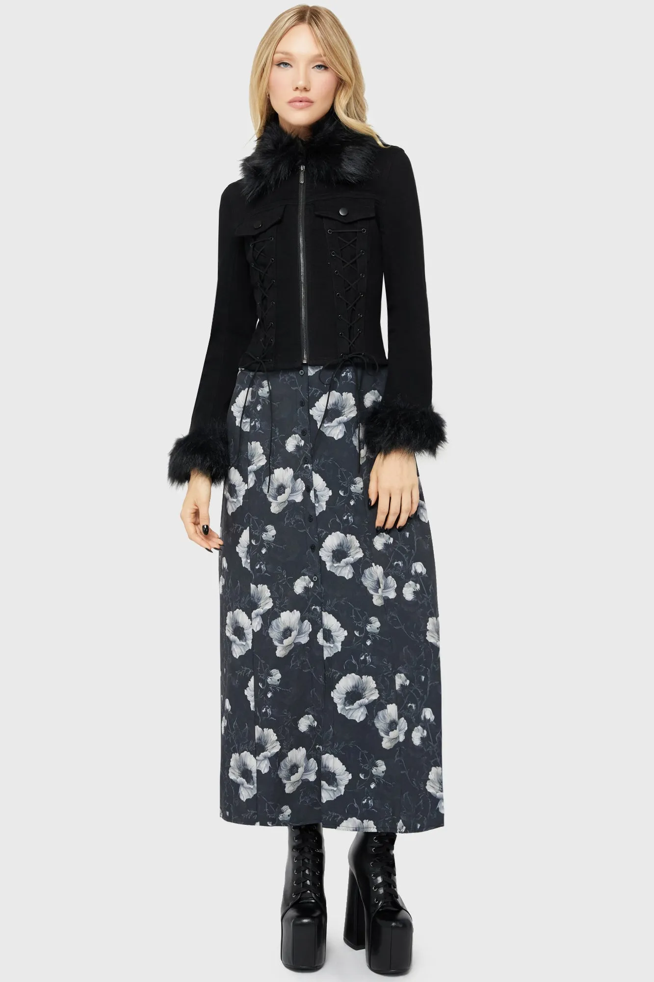 Elegant Tailoring Cottage Chorus Maxi Dress [BLACK AND WHITE]