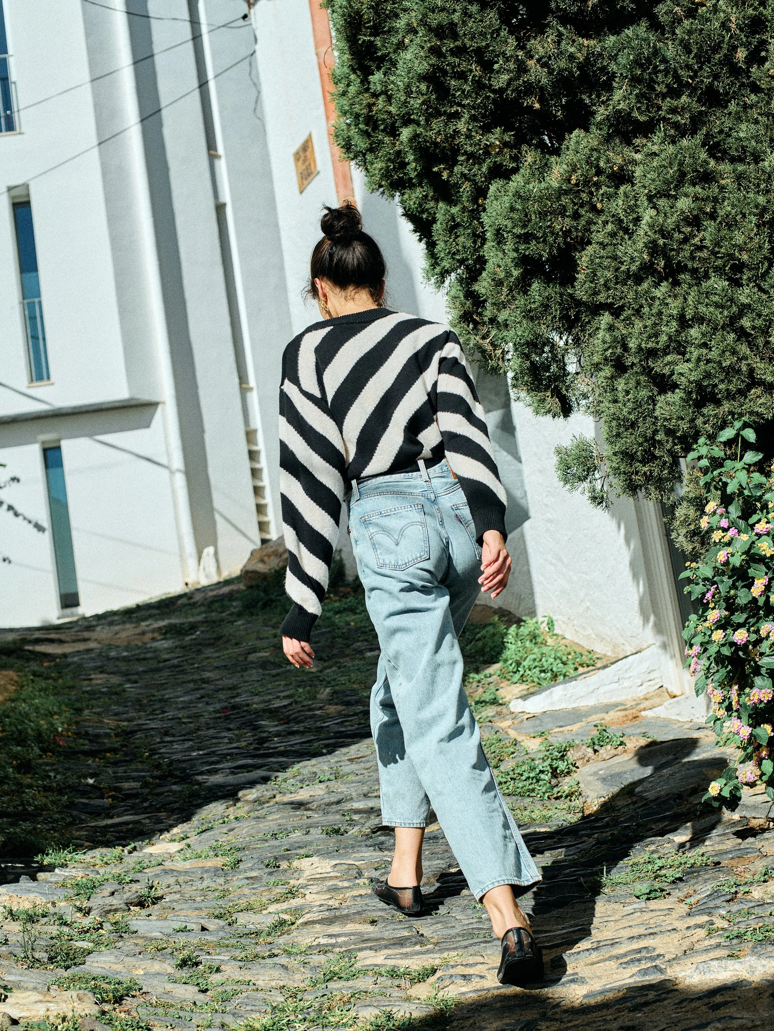 Flexible Edging Moisture Wicking Yarn Fabienne Sweater - Parchment Regatta Stripe
