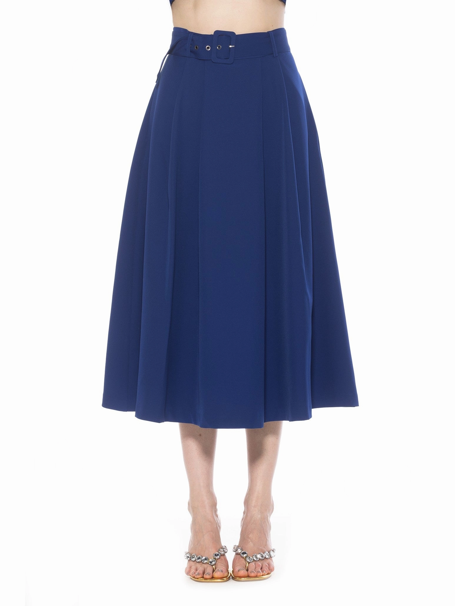 Eline Skirt Convertible Length Laid Back Look