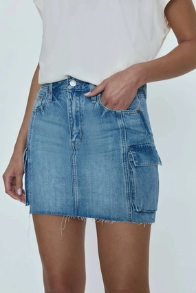 Rhea Mid Rise Mini Skirt In Heat Satin feel