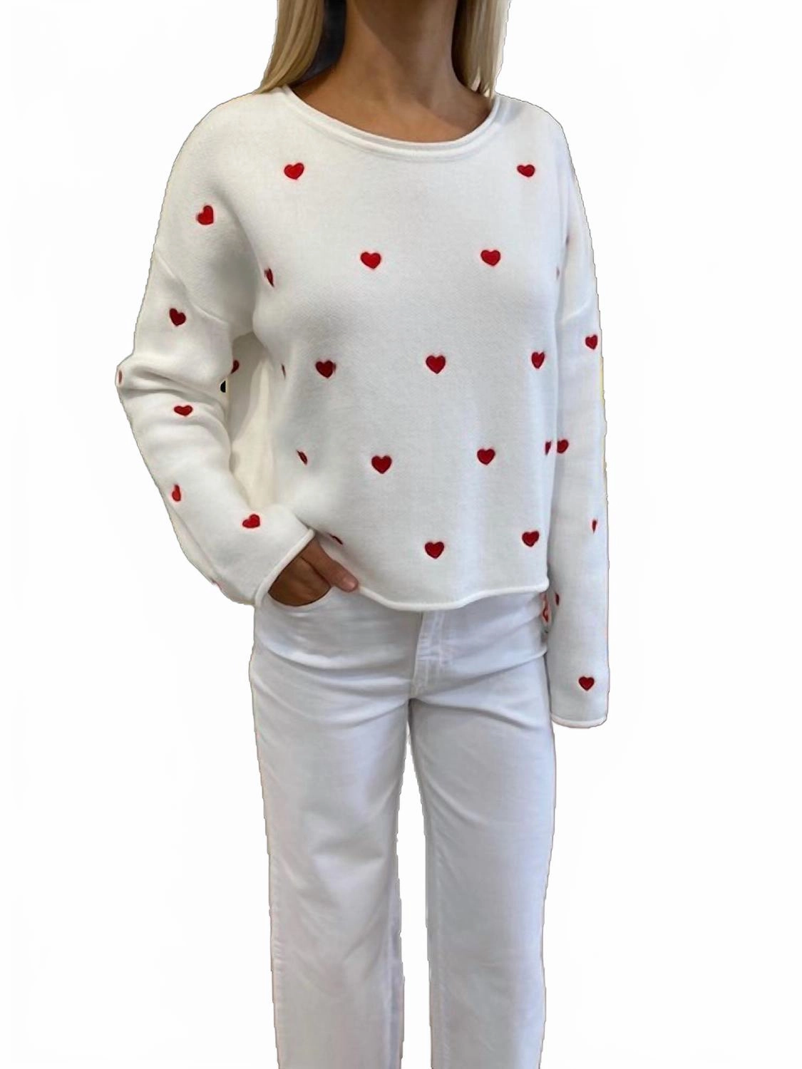 Anti Pilling Surface Sophisticated Look Cropped Heart Sweater In White