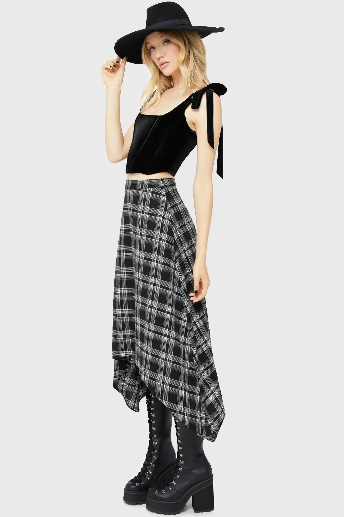 Quick Dry Technology Abstract Motif Cursed Meadows Skirt