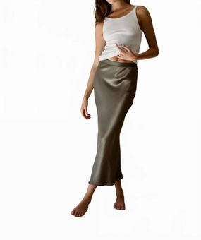 smooth zipper Outfit Combo Kimberly Satin Skirt In Olive