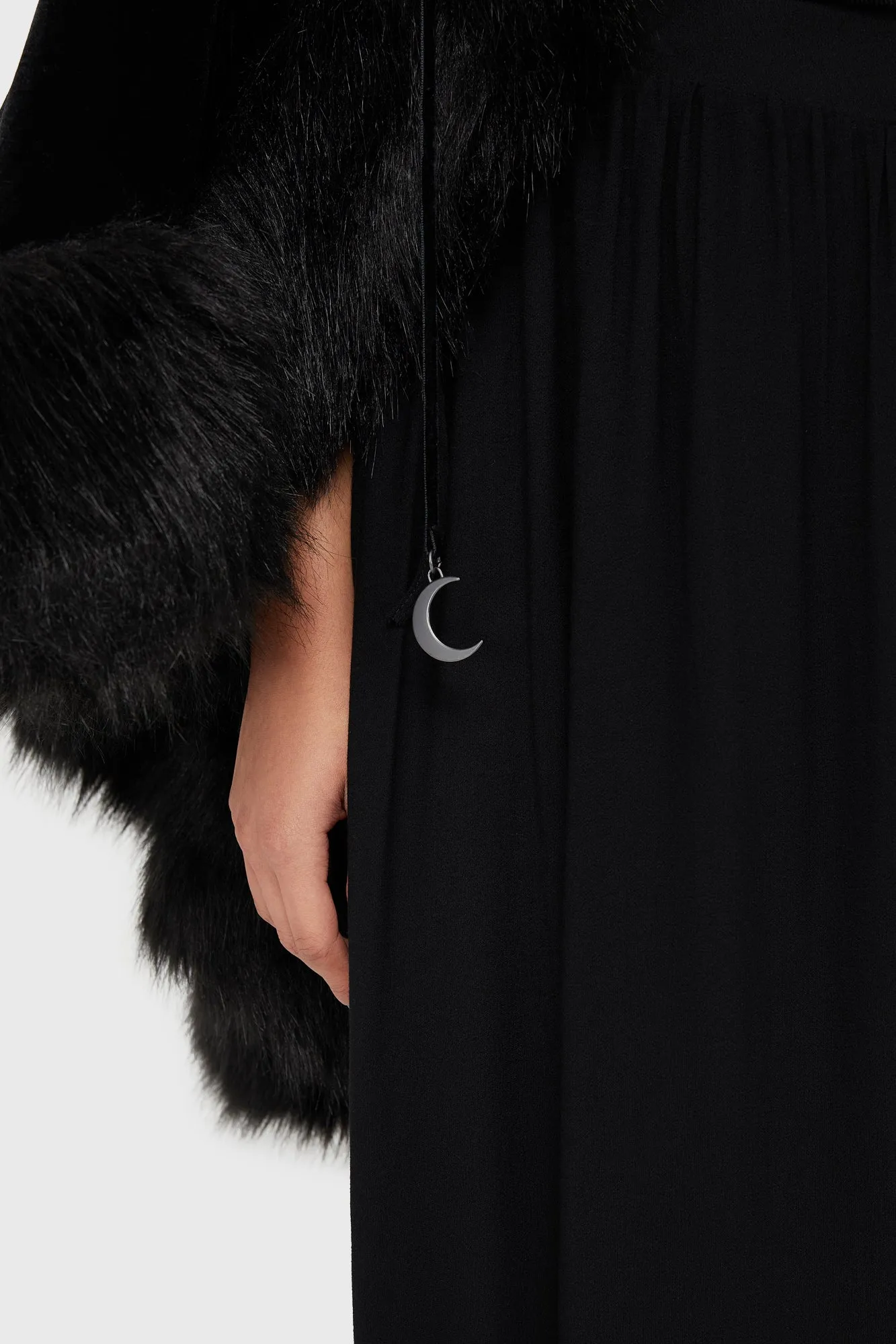 Day To Night Dark Aura Cloak