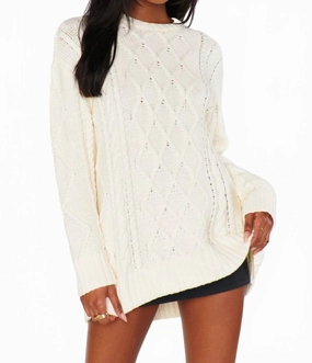 soft fit Cozy Fit Day To Day Sweater In White