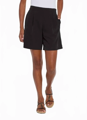 Dia Pleated Shorts In Black Classic Shorts Outdoor Apparel