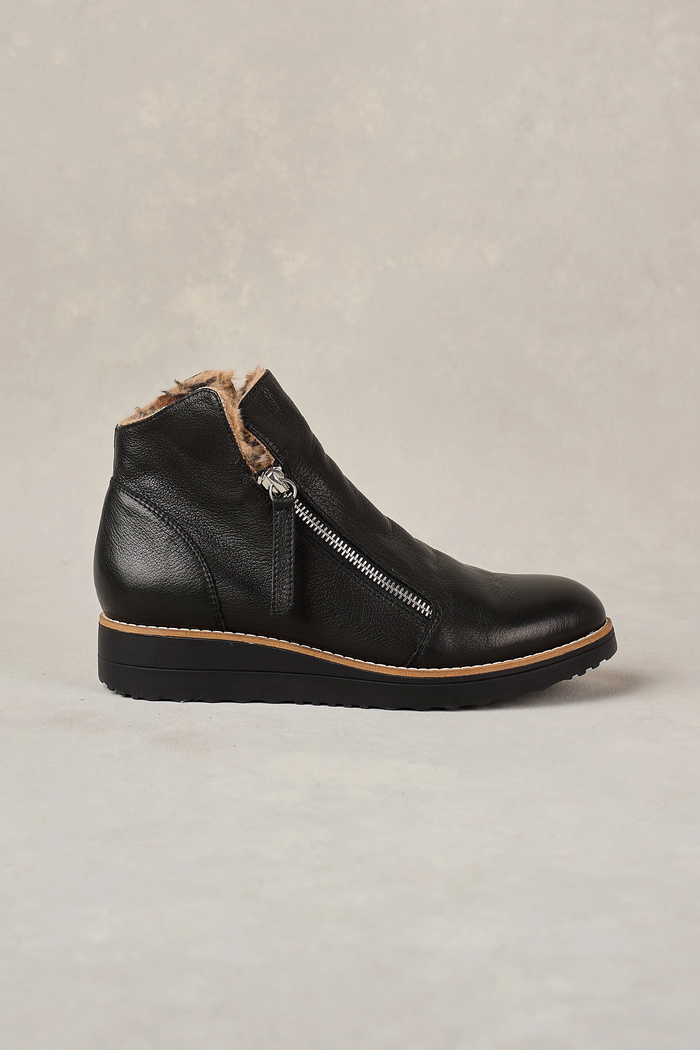 City Trek Double Zip Sneaker Boot - Black