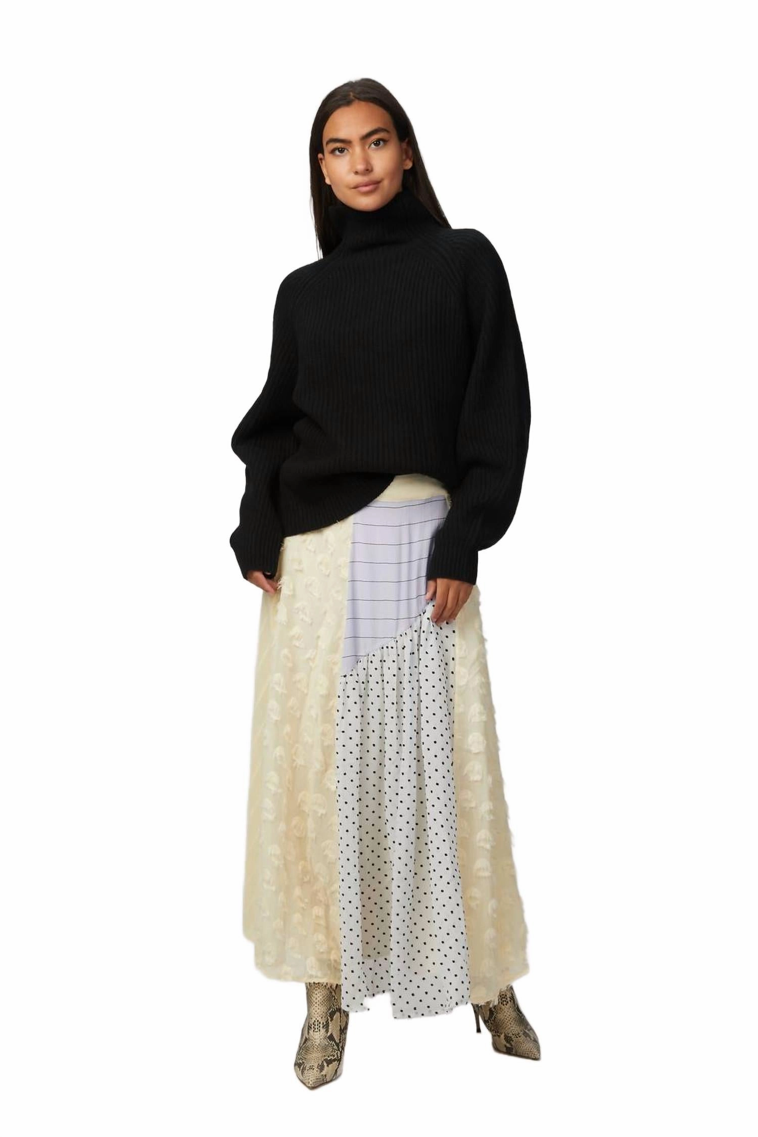 Layering Essential Fiona Sweater In Black