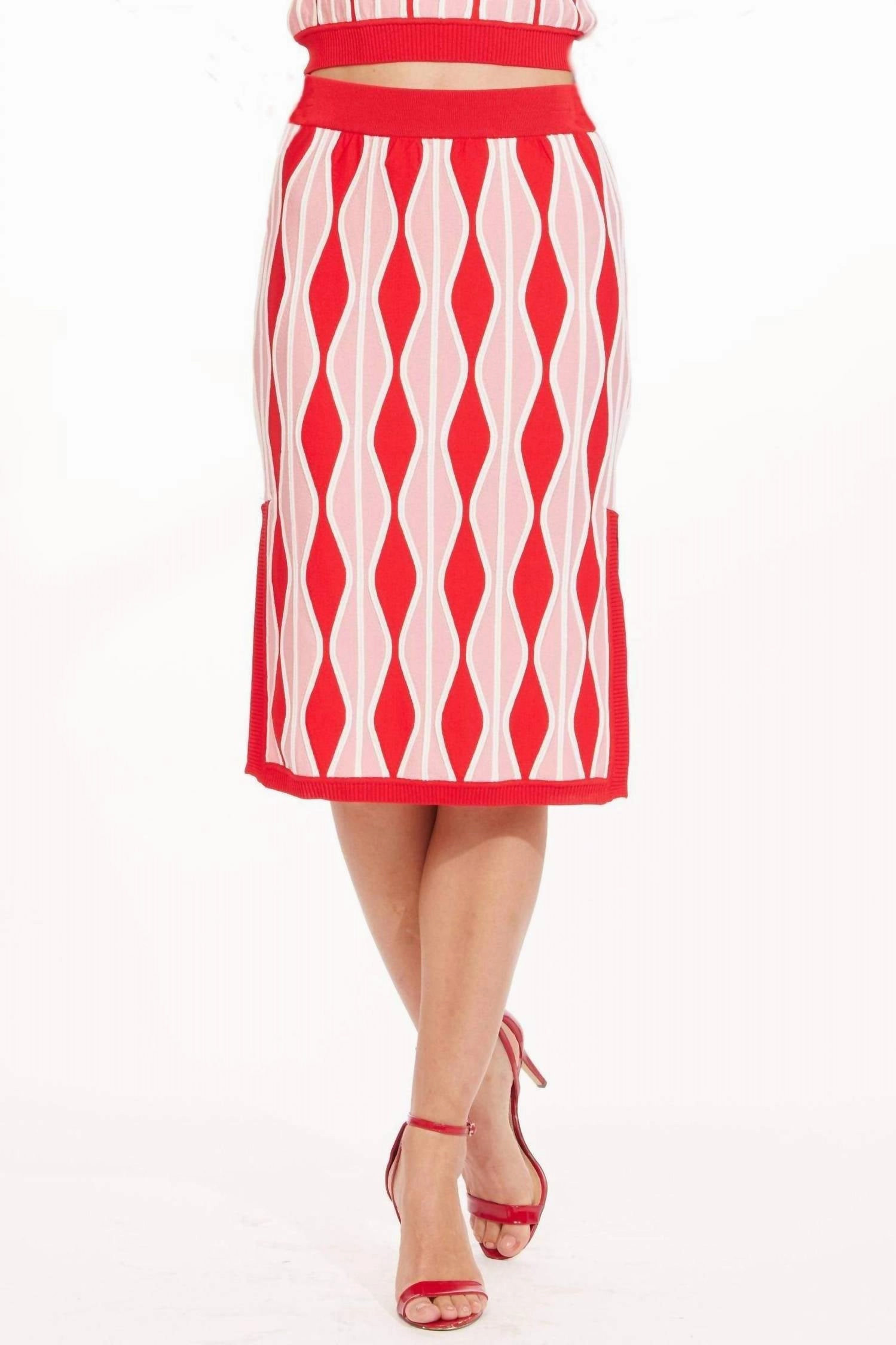 Modern Edge Daily Style Niska Skirt In Harlequin Pink