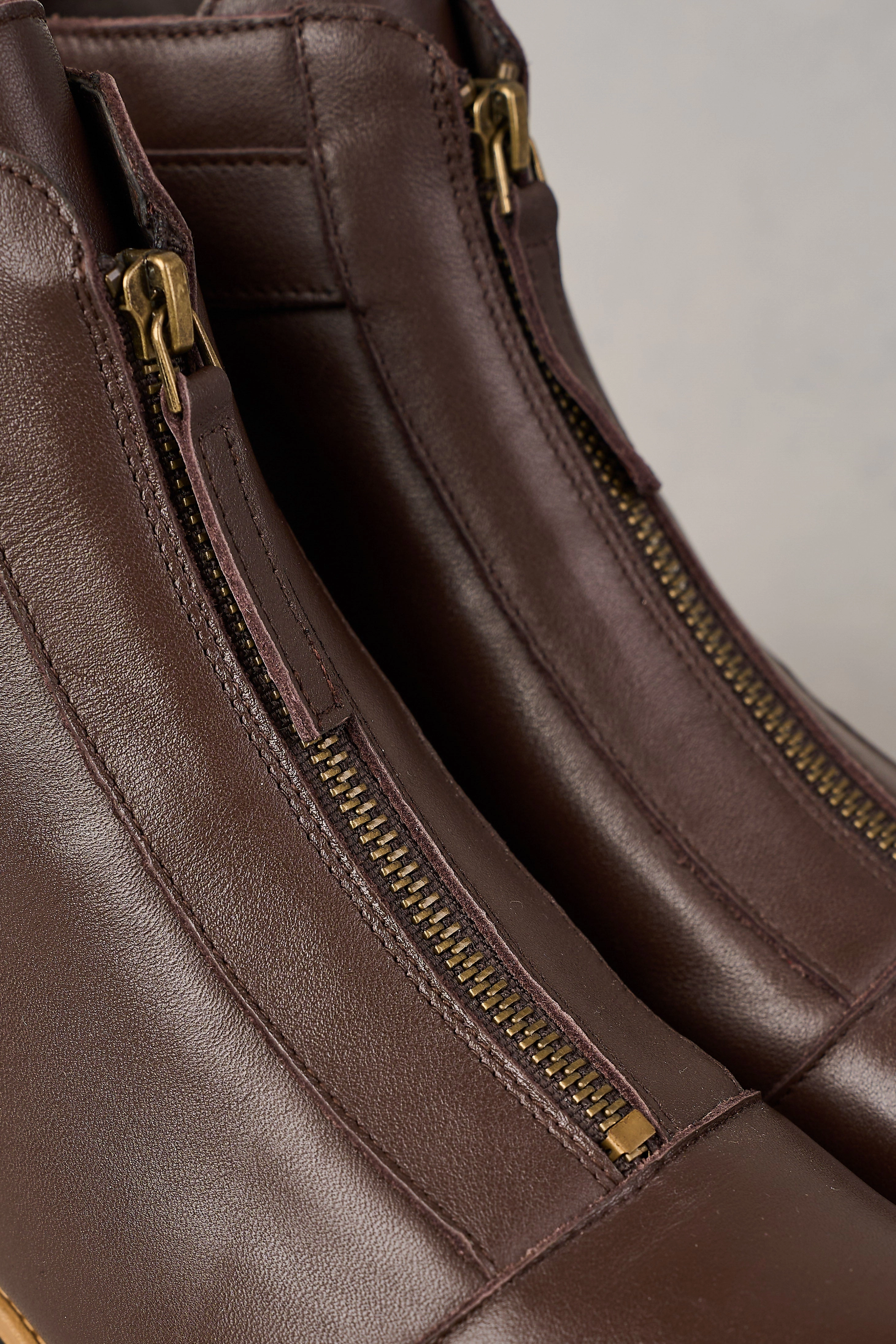 Zip Fast Ella Zip Front Boot - Chocolate