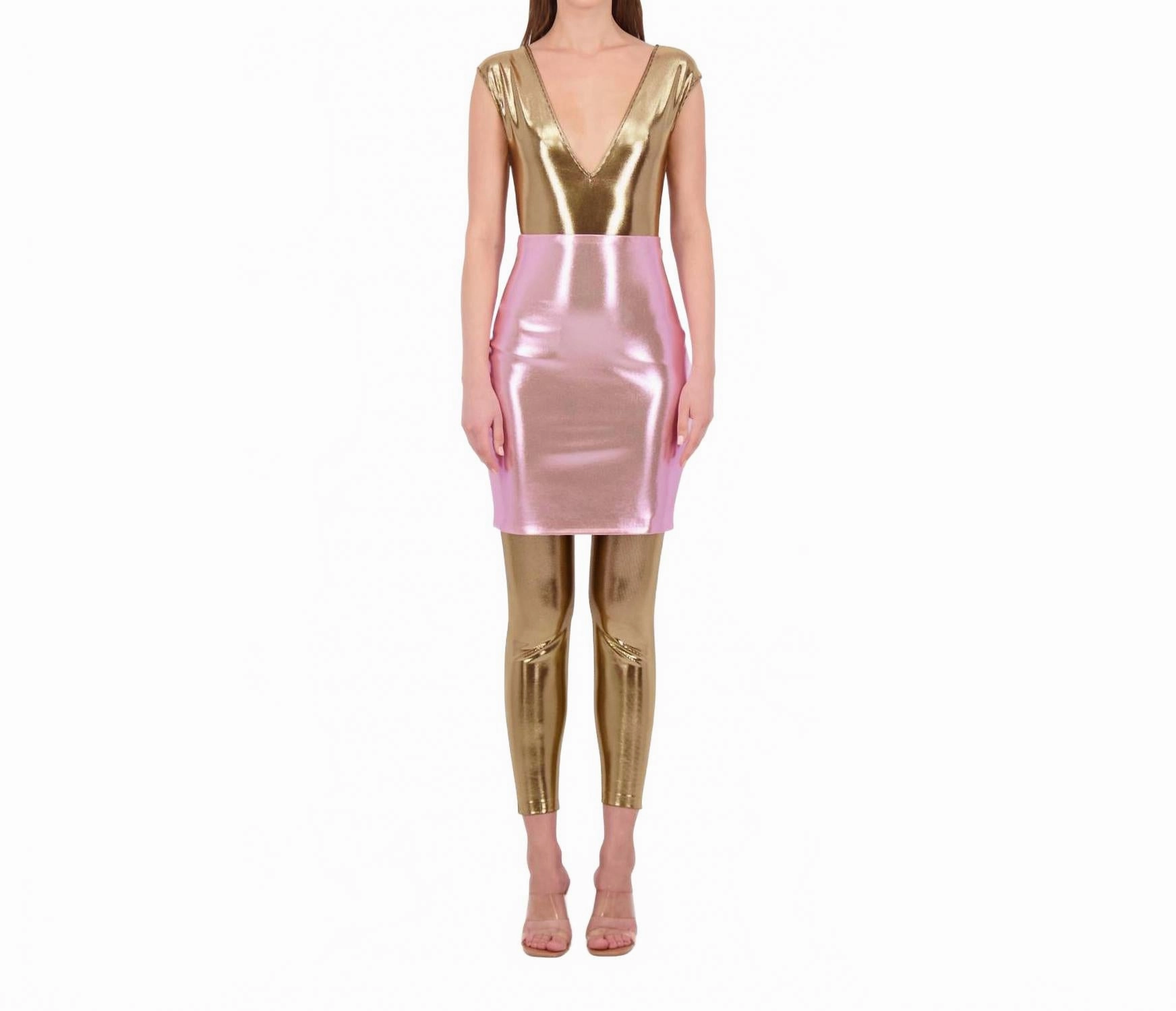 Cozy Feel Cool Tone Bare Mini Skirt In Holographic Bubblegum Pink