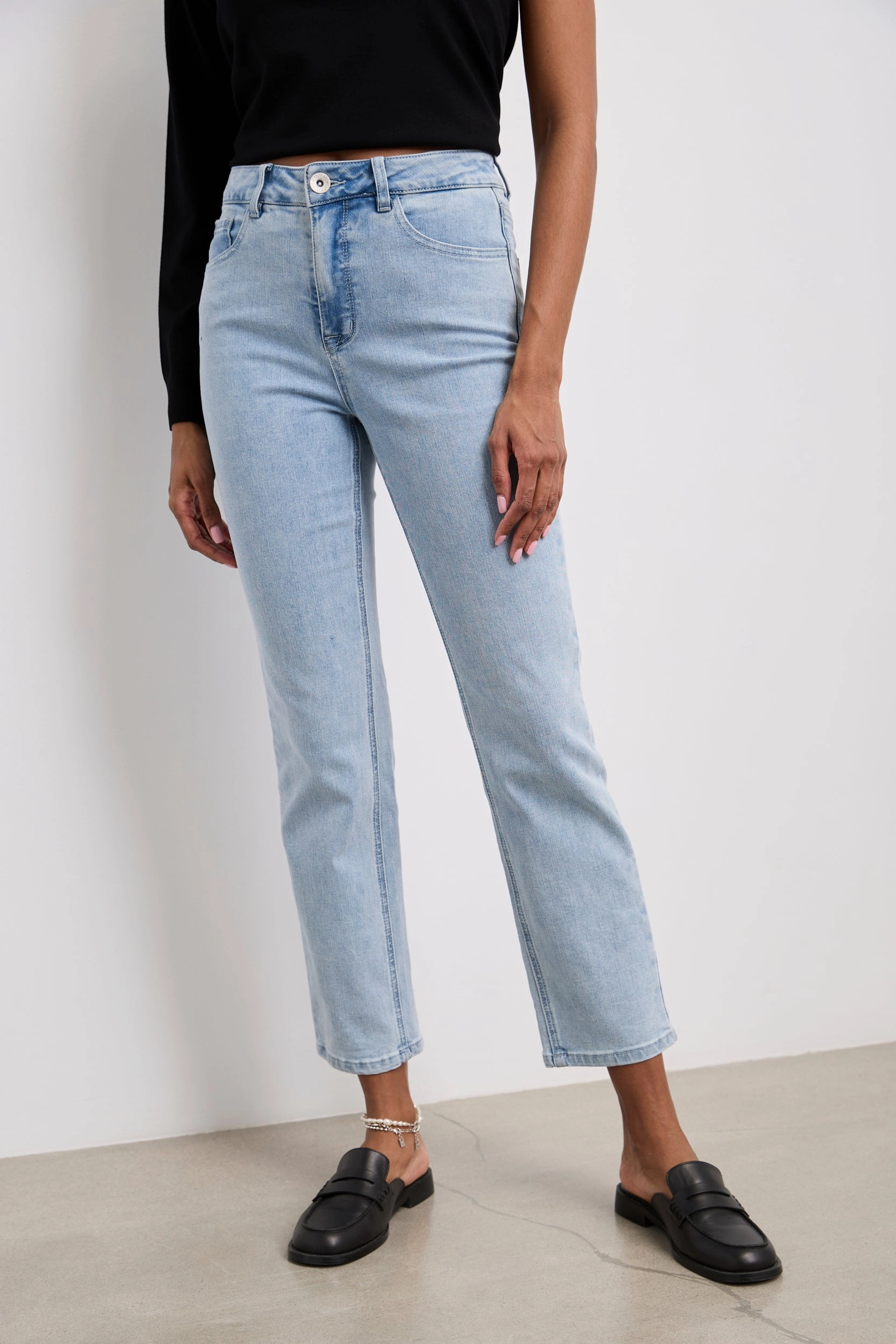 Night Out Parent Style Style Blend Cropped high waisted jeans
