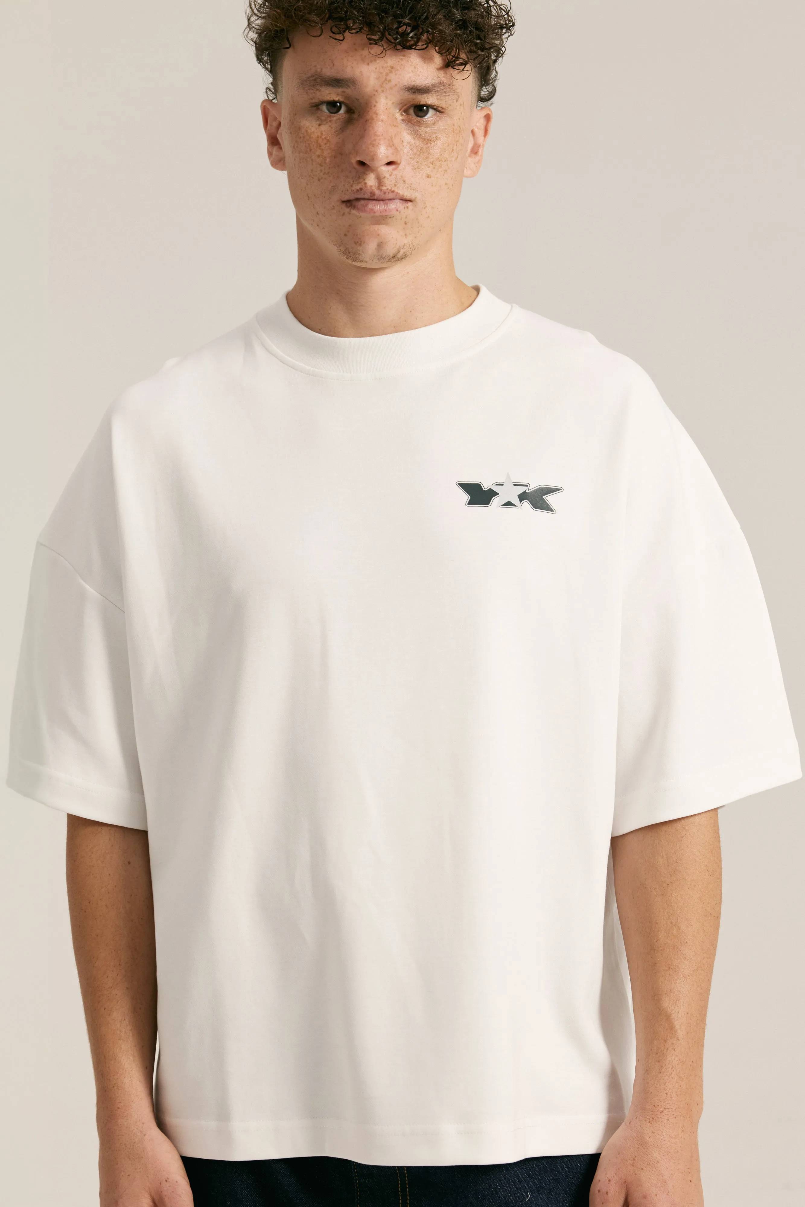 Estrella Tee | White Stretchable Armholes