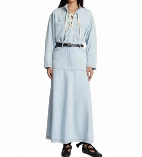 Tuxya Skirt In Light Blue Vibrant Touch Sharp Look