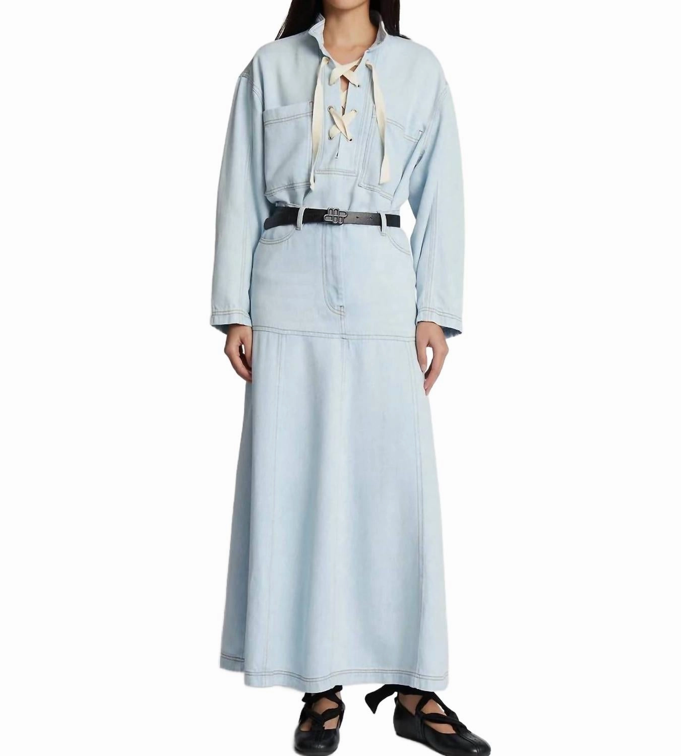 Tuxya Skirt In Light Blue Vibrant Touch Sharp Look