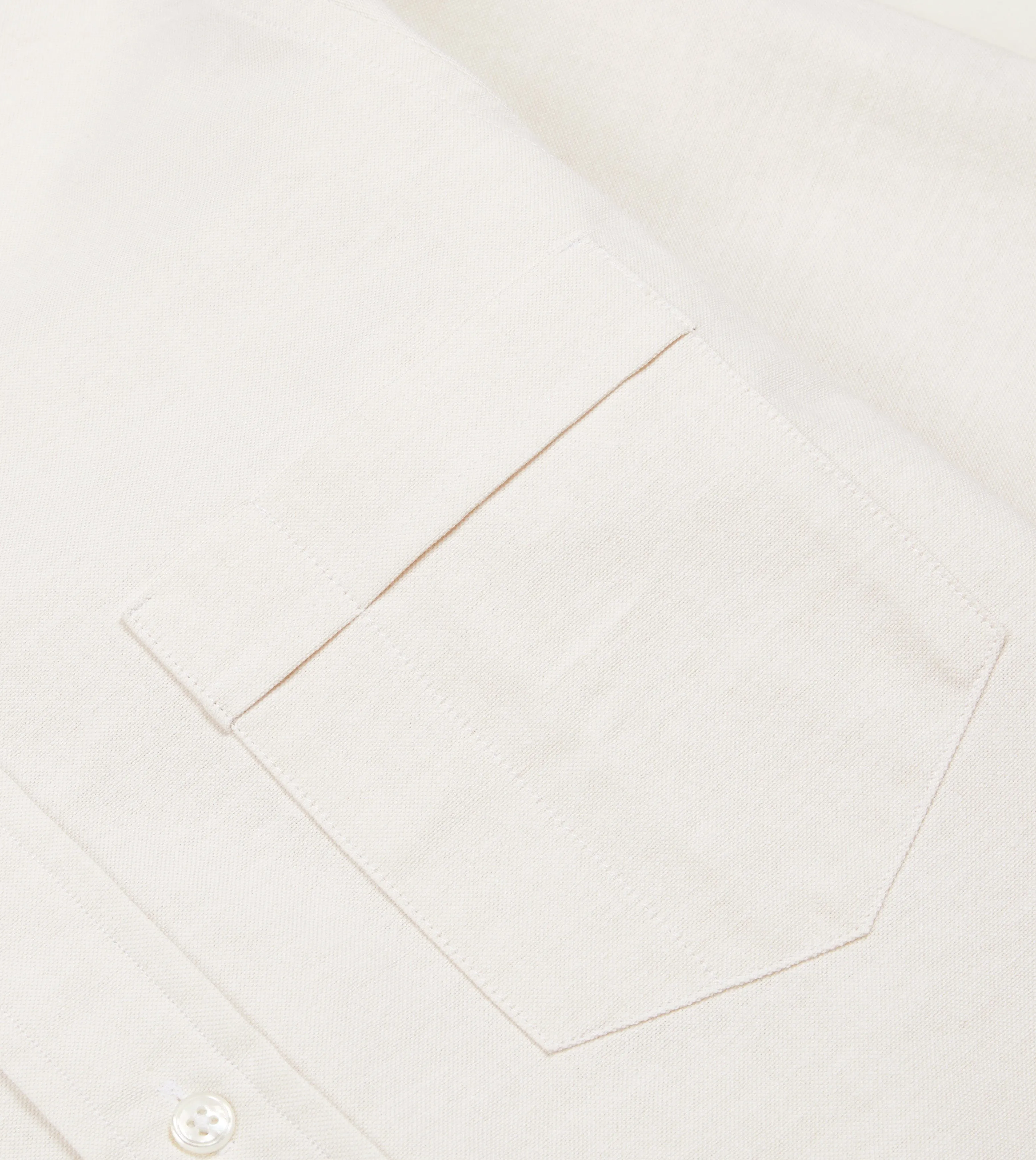 Rugged Style Seasonal Wardrobe Cream Cotton Oxford Cloth Button-Down Shirt