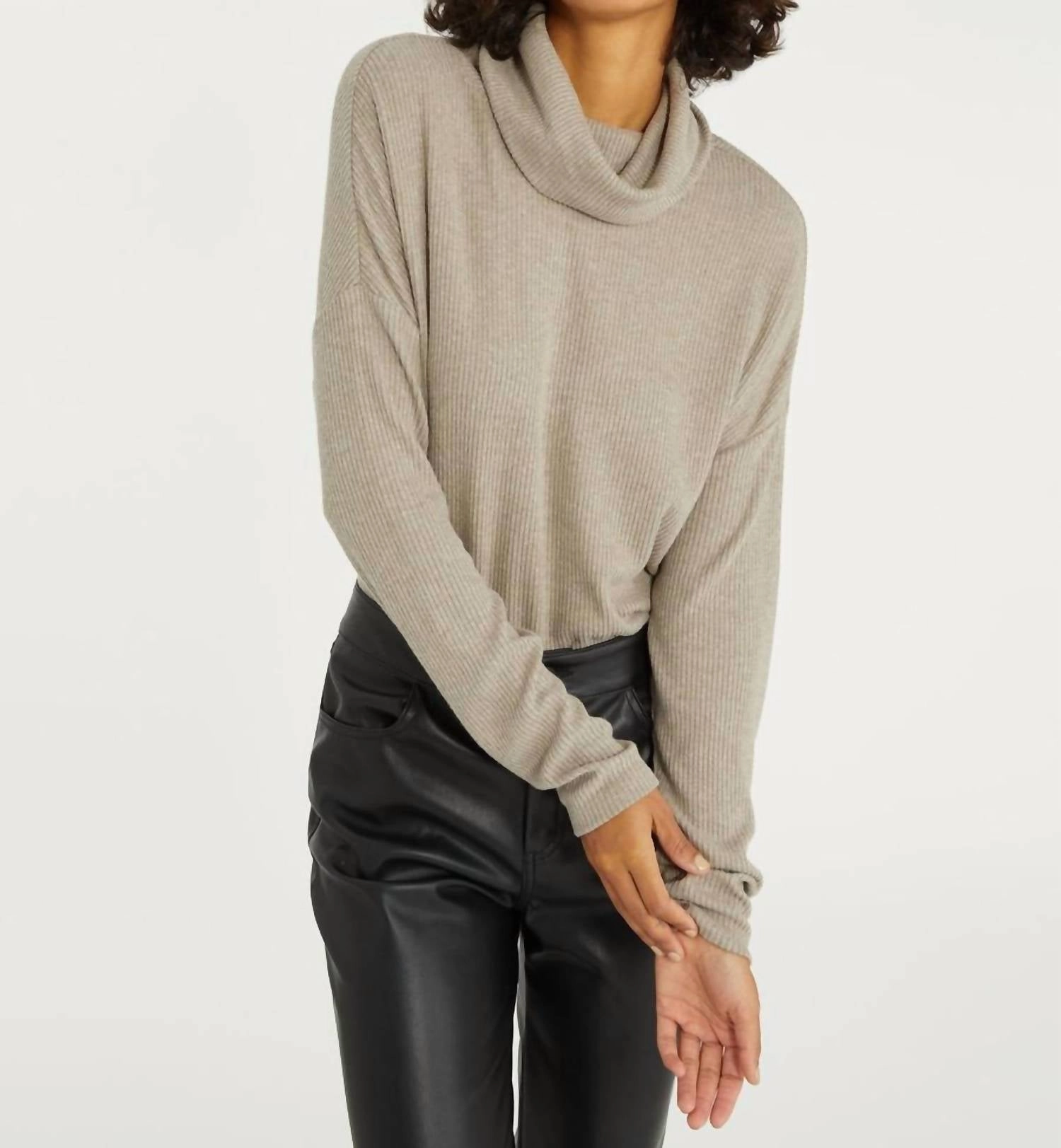 Trendy Knit Winter Fashion Find Me Lounging Tunic Pullover In Heather Truffle