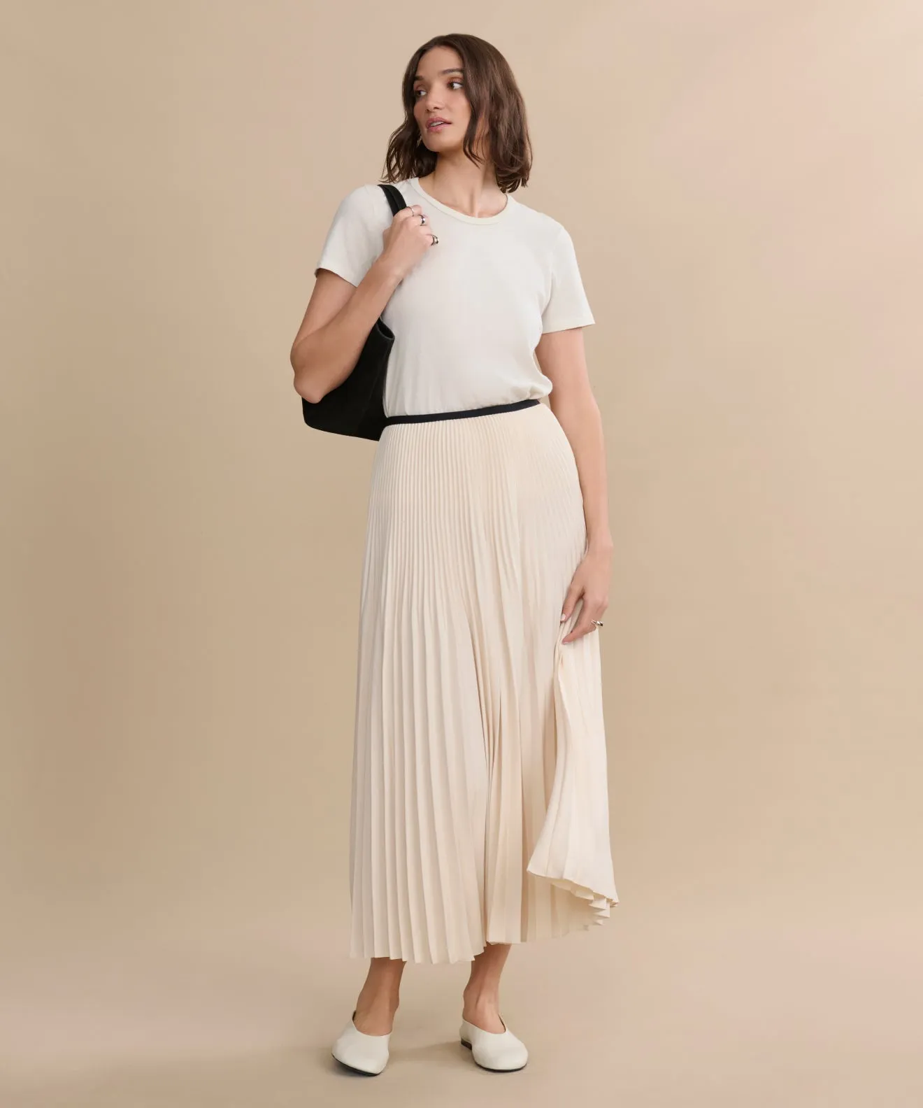 Pleated Skirt Street Look Soft Outfit
