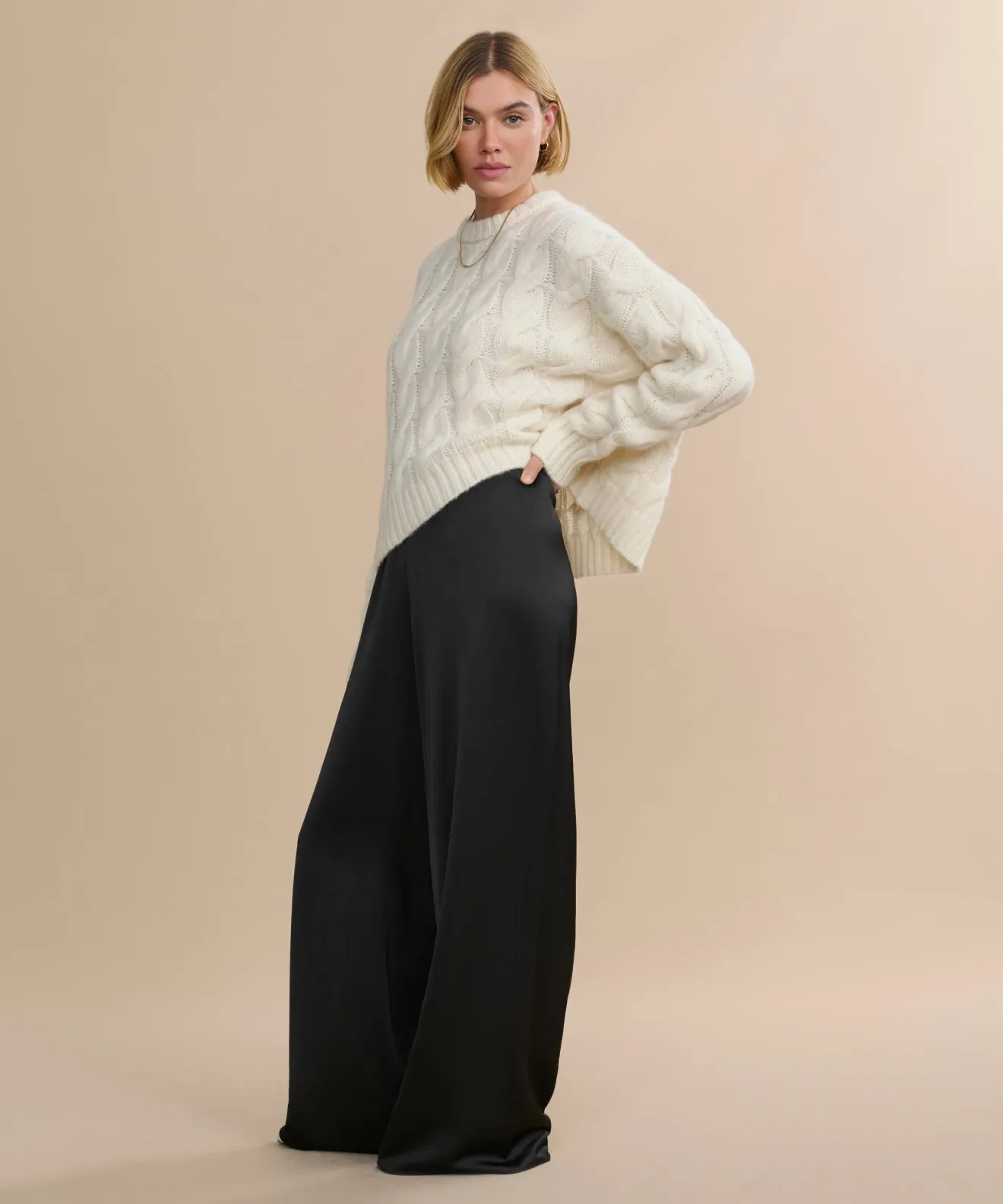 Demi Pant Basic Look Light Reflective Details