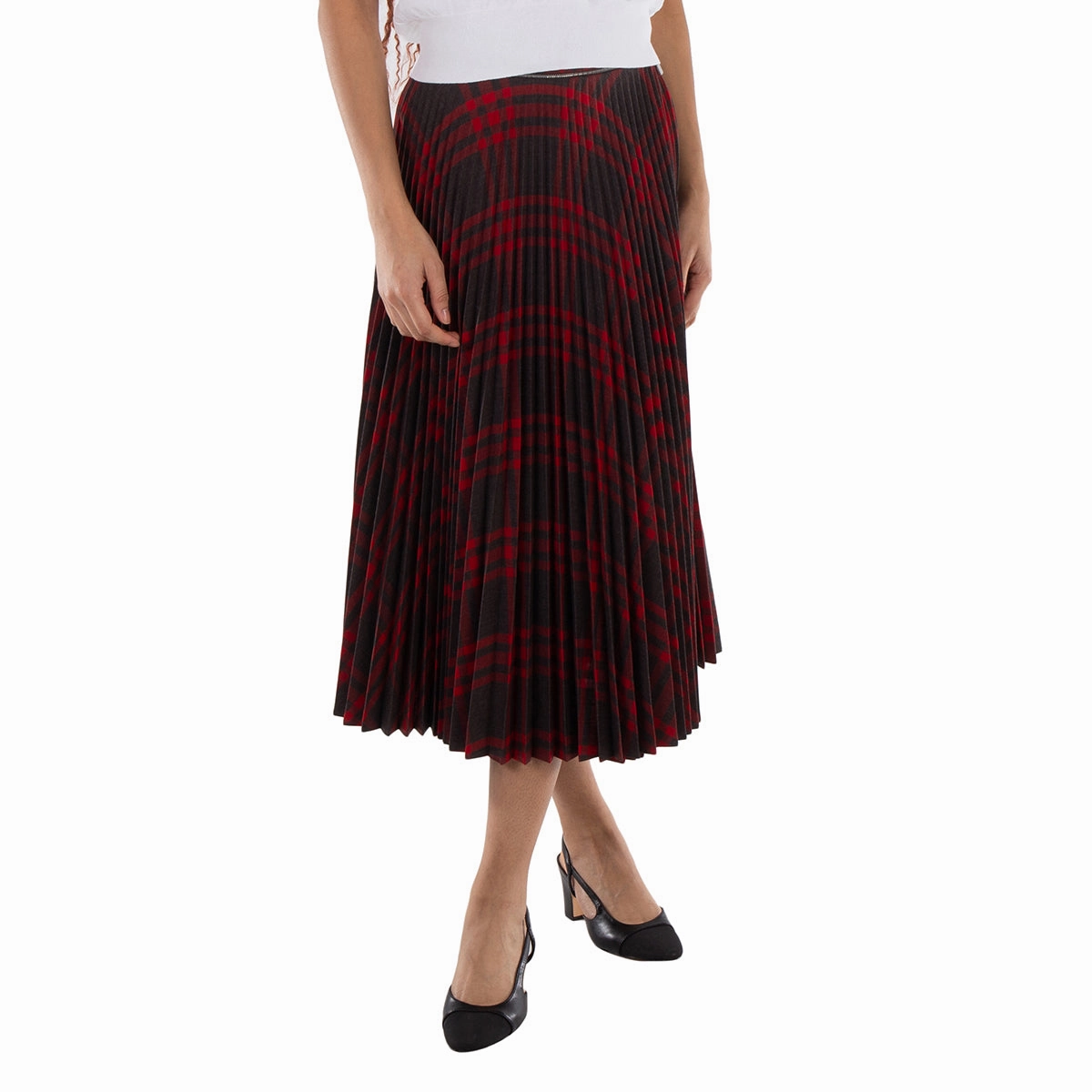 Burberry Check Pattern Pleated Skirt Style Essential Playful Vibe