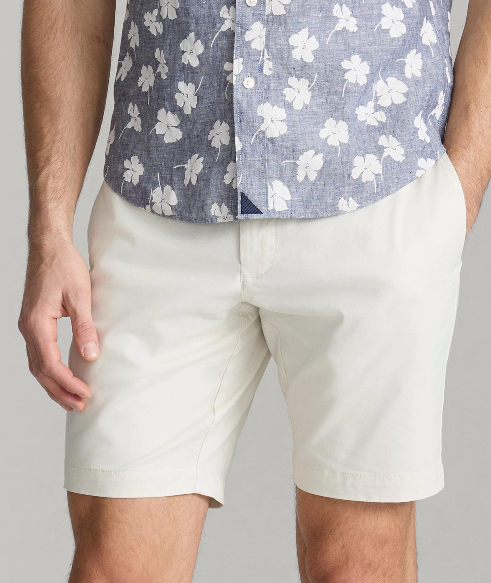 No Slip Gripper 9" Chino Shorts