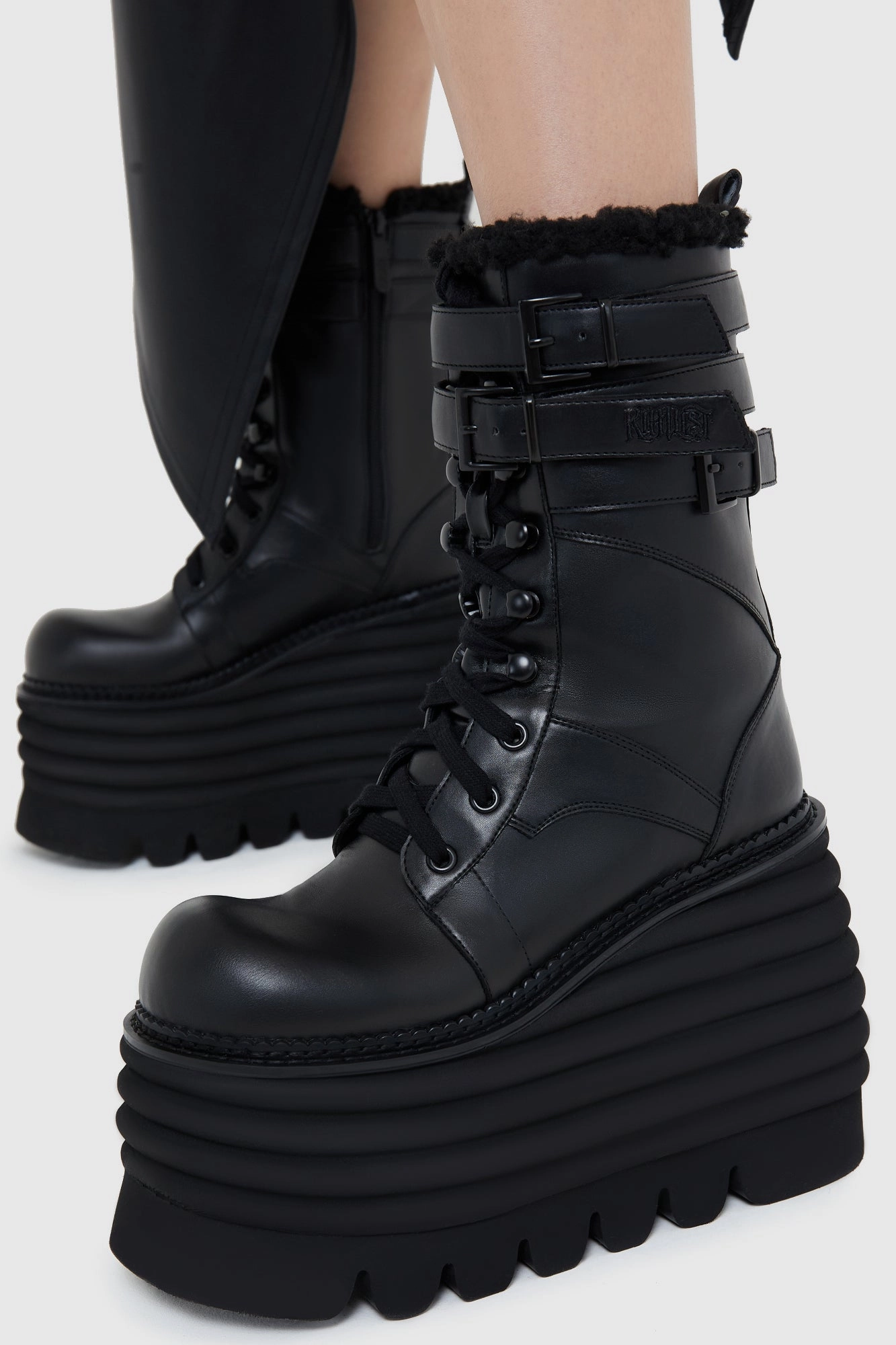 Minimal Build Comfort Fit Endless Hour Boots