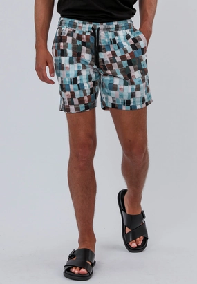GALLERY SHORTS MULTI barbecue outfit Chic Design