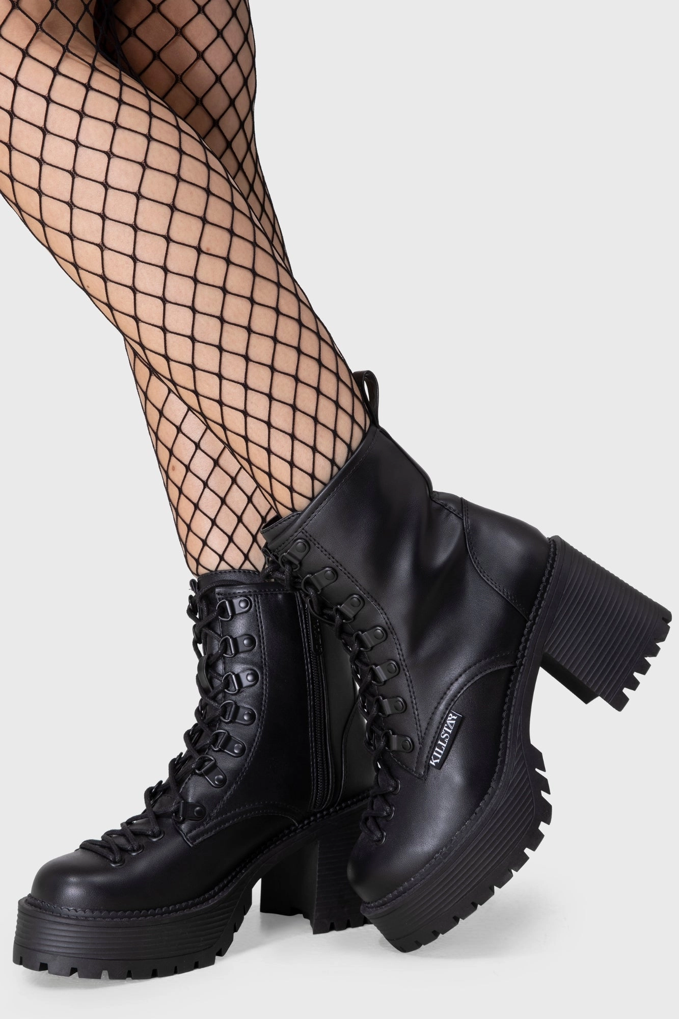 Gamora Boots Minimalist