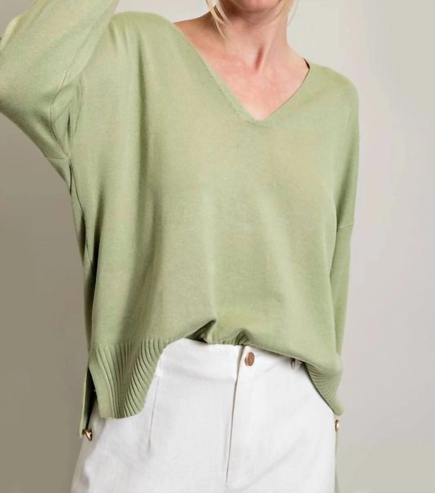 Reinforced Cuffs Harley V Neck Knit Top In Sage