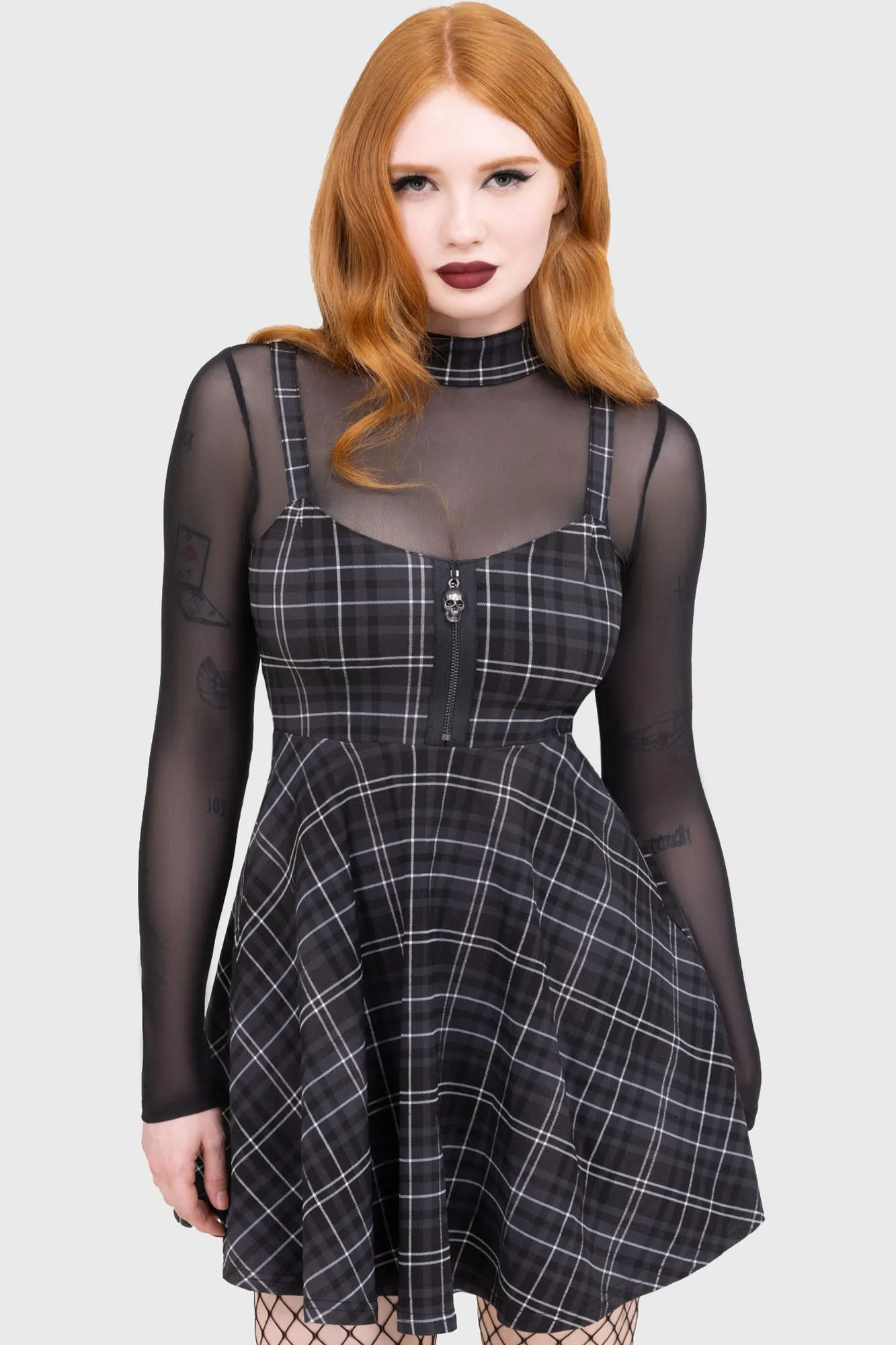 Open-back Travel-friendly Tartan Riot Dress [GREY]