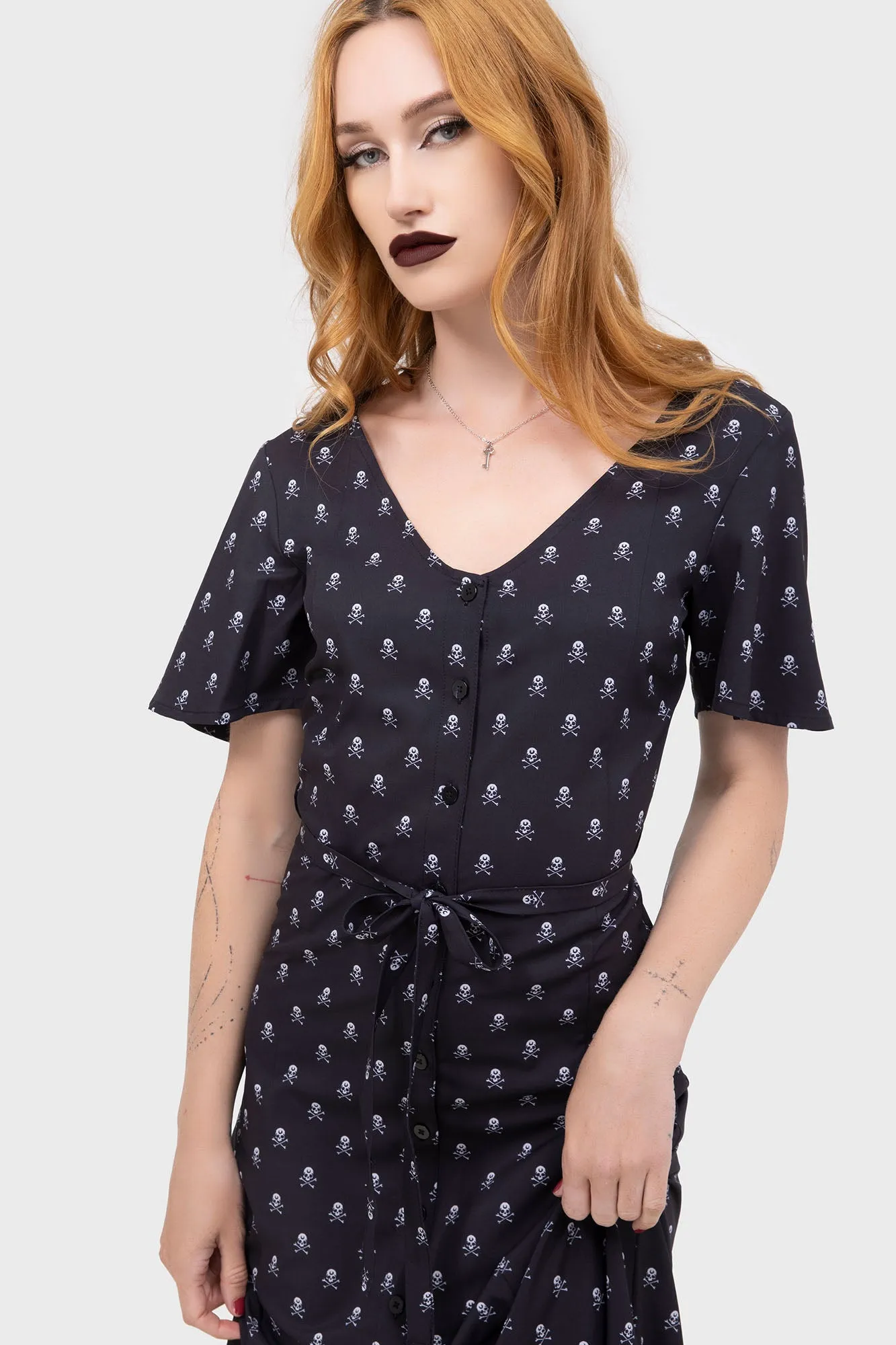 Villa Light Office Mood Boneyard Club Short Sleeve Maxi Dress